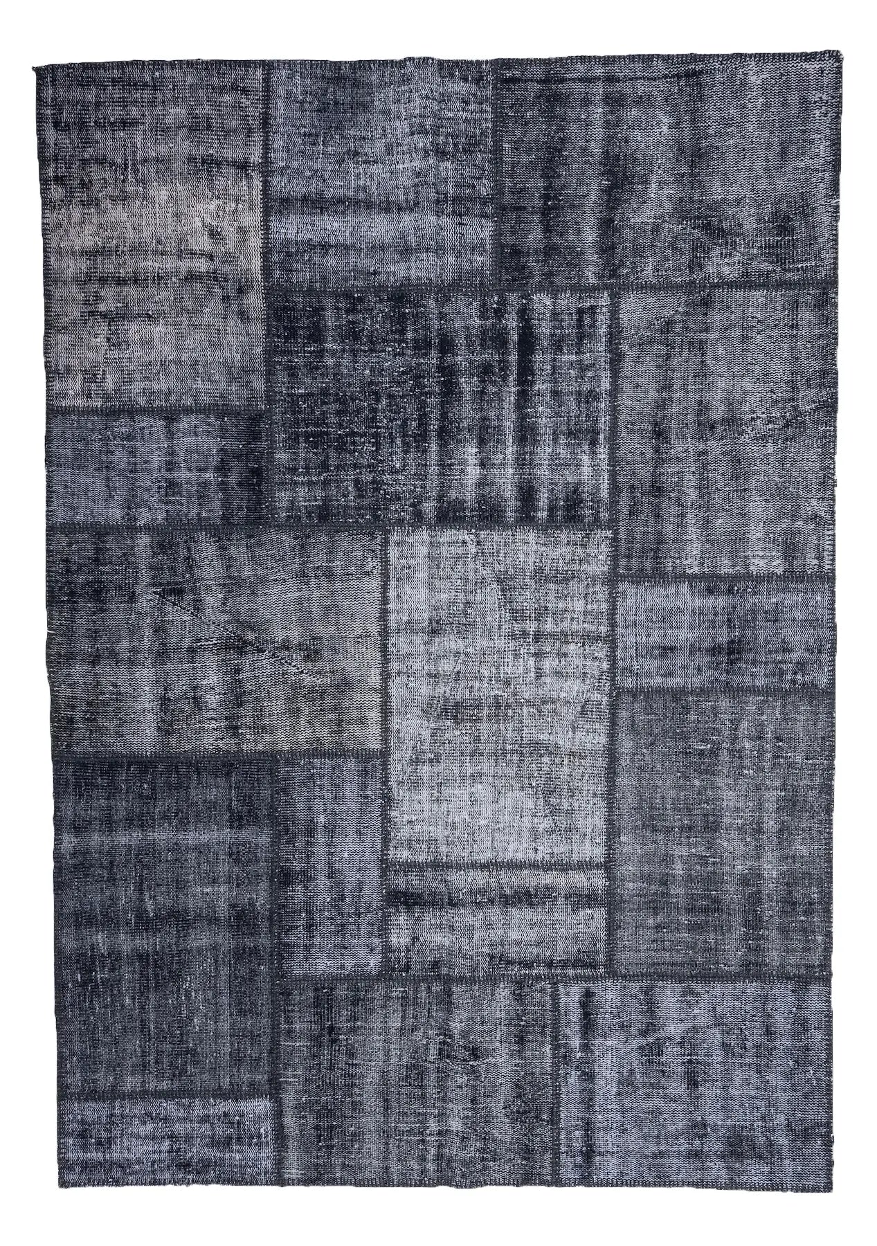 Blayse - Vintage Black Patchwork Rug - kudenrugs