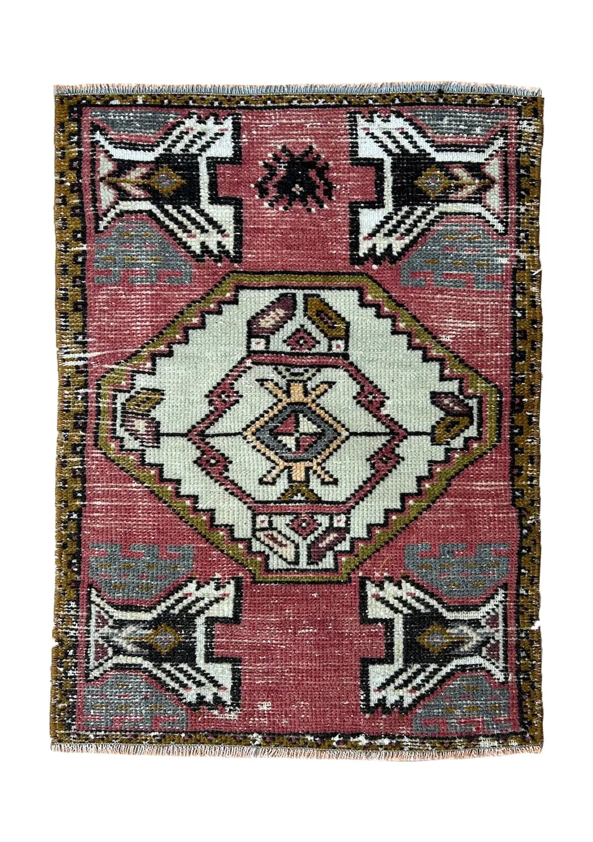 Borislava - Vintage Mini Pink Area Rug - kudenrugs