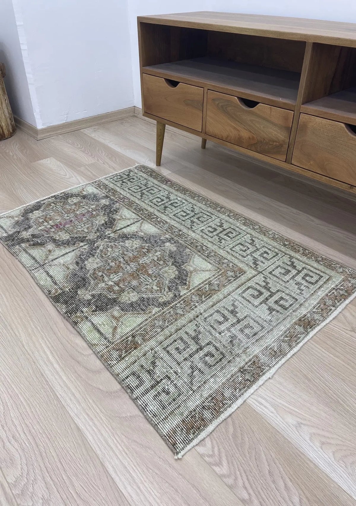 Briar - Vintage Beige Antique Washed Rug - kudenrugs