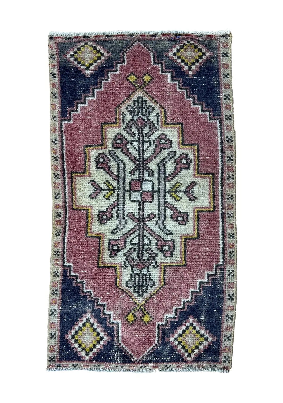 Carlen - Vintage Mini Pink Area Rug - kudenrugs