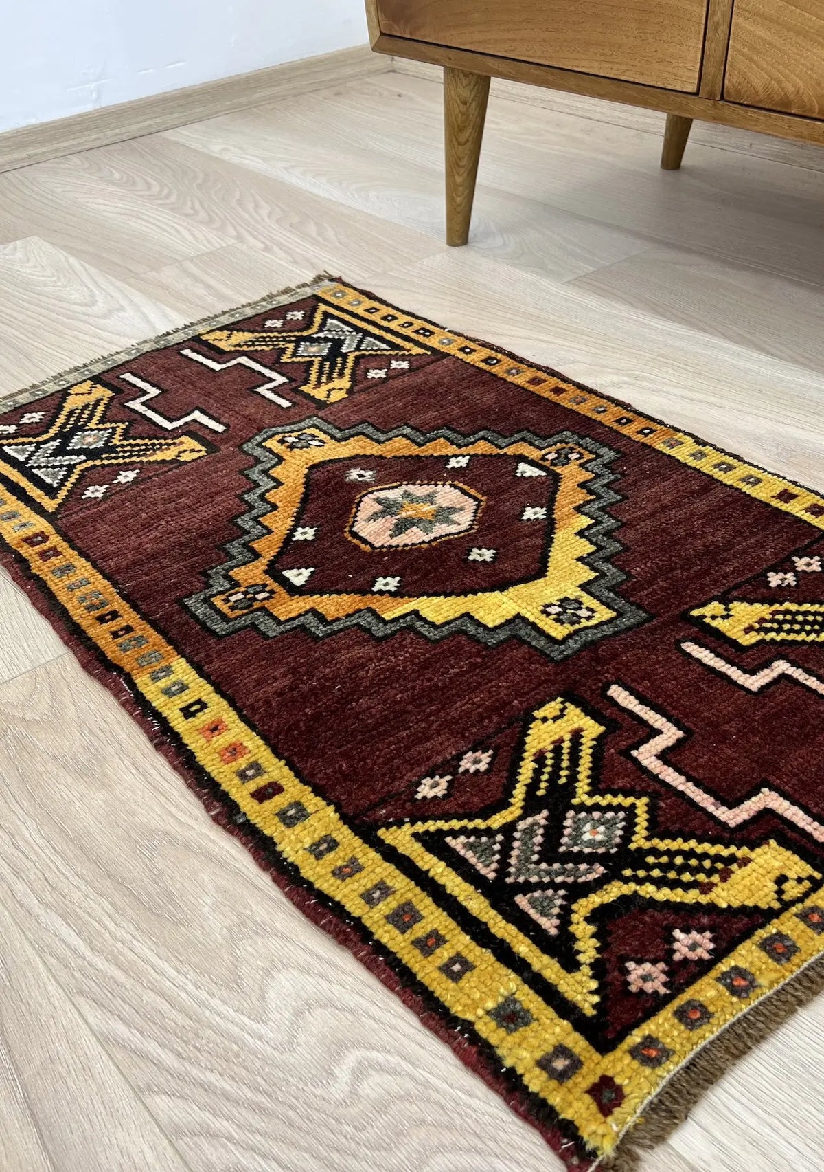 Delphi - Vintage Mini Brown Area Rug - kudenrugs
