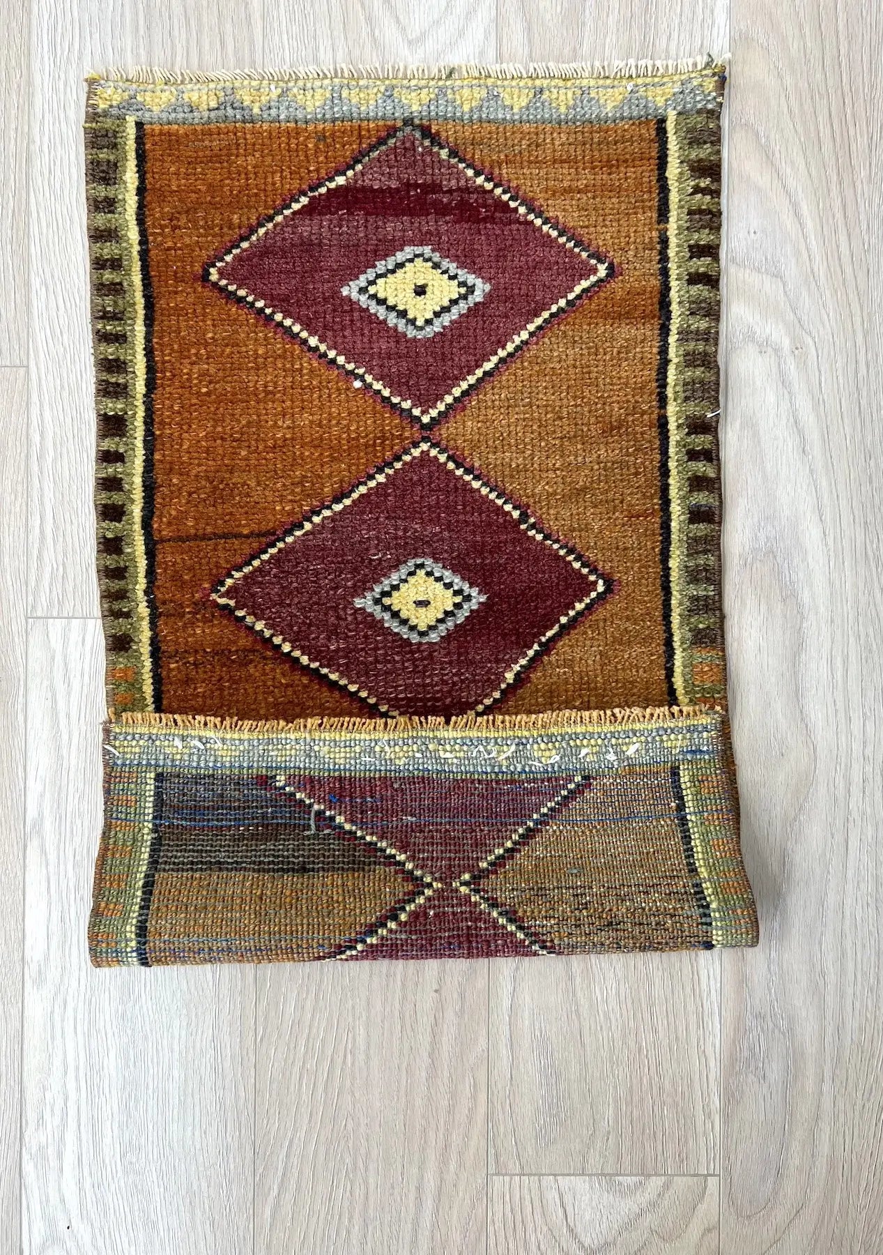Dinora - Vintage Mini Orange Area Rug - kudenrugs