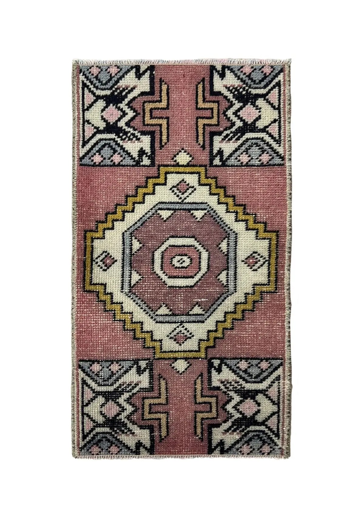 Elanor - Vintage Mini Pink Area Rug - kudenrugs