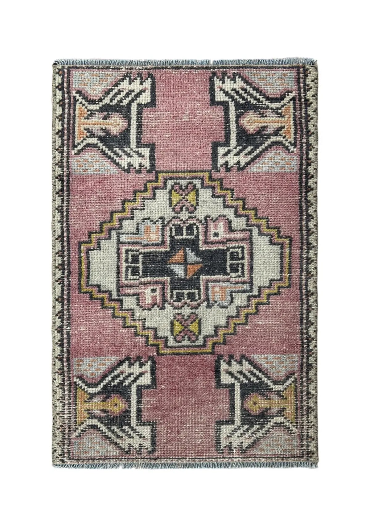Emmilyna - Vintage Mini Pink Area Rug - kudenrugs