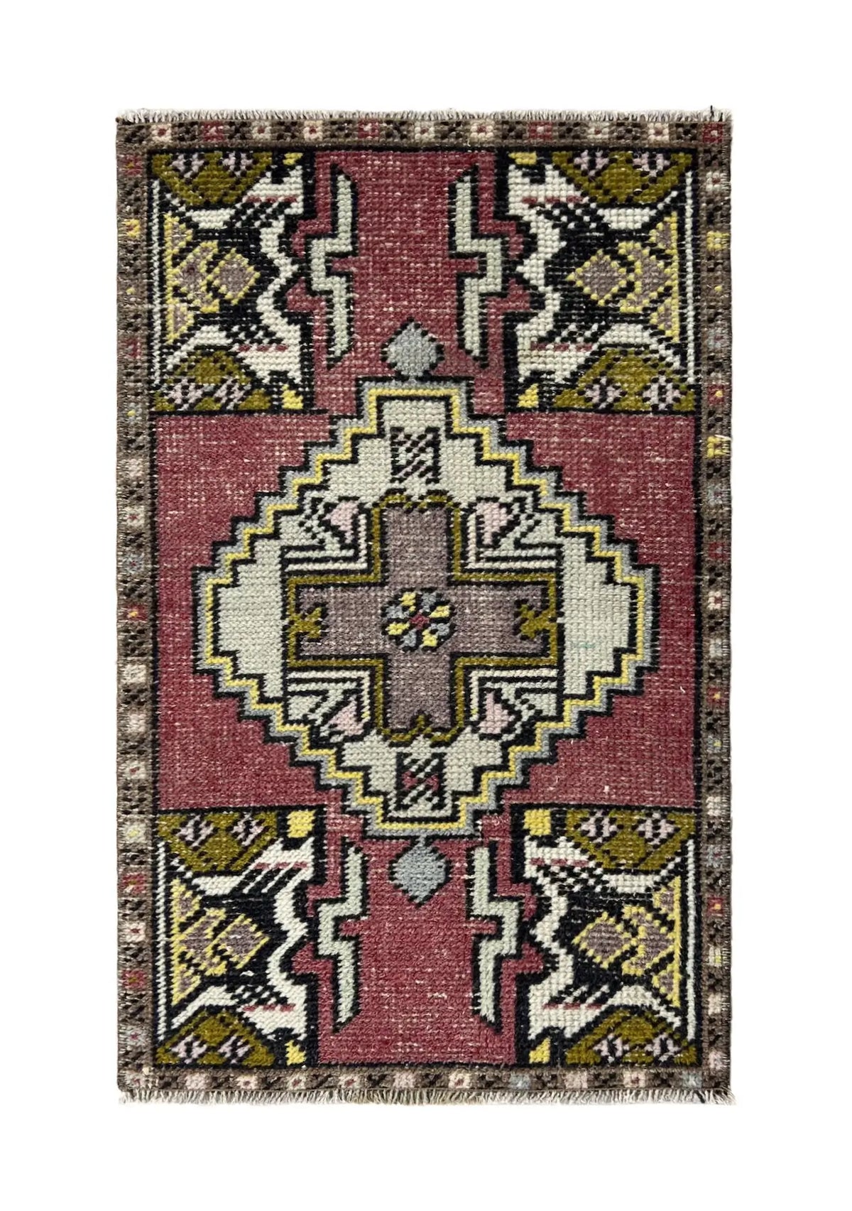Emogene - Vintage Mini Pink Area Rug - kudenrugs
