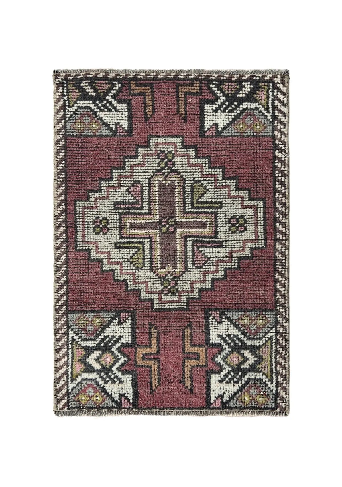 Emyln - Vintage Mini Pink Area Rug - kudenrugs