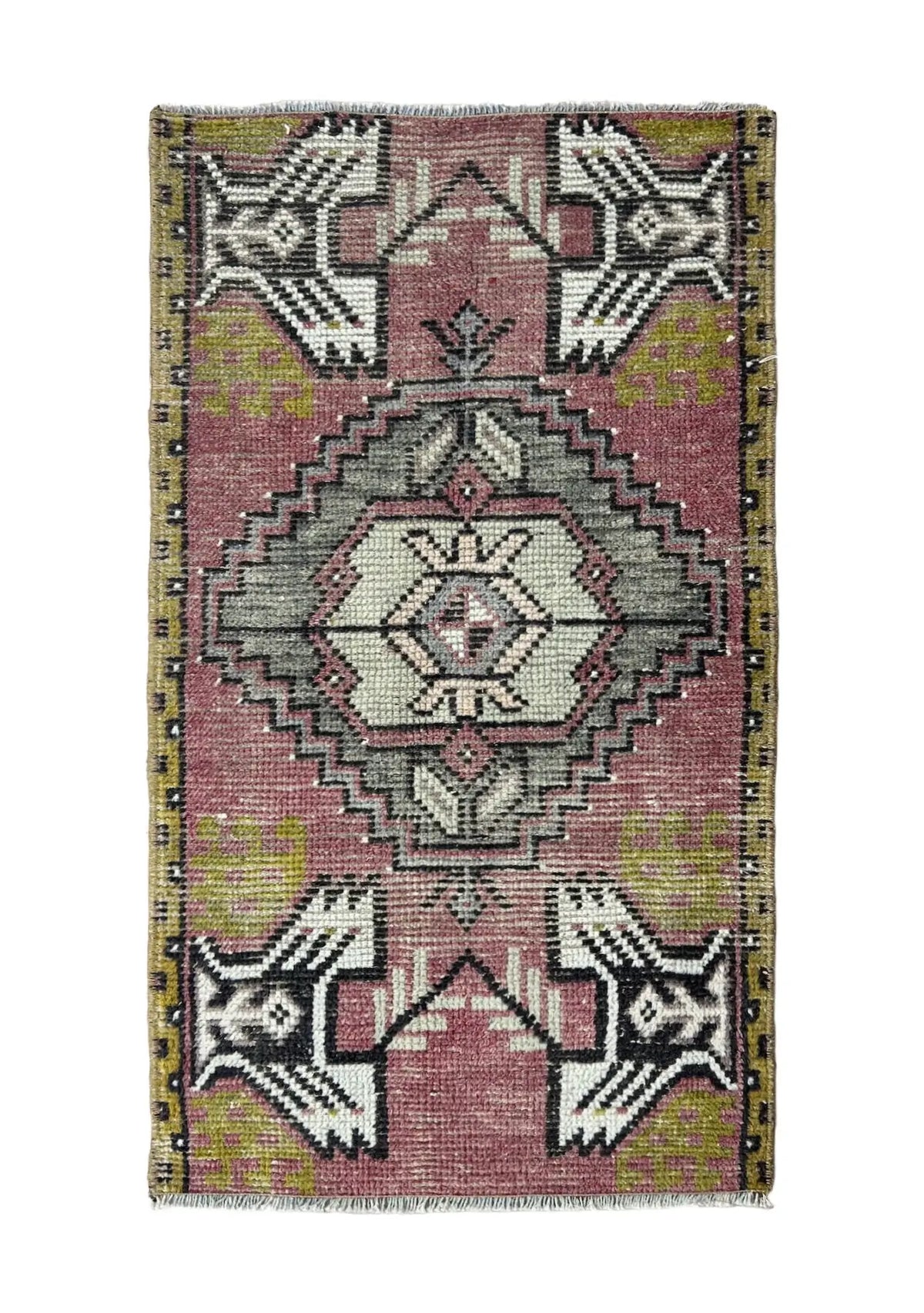 Eunise - Vintage Mini Pink Area Rug - kudenrugs