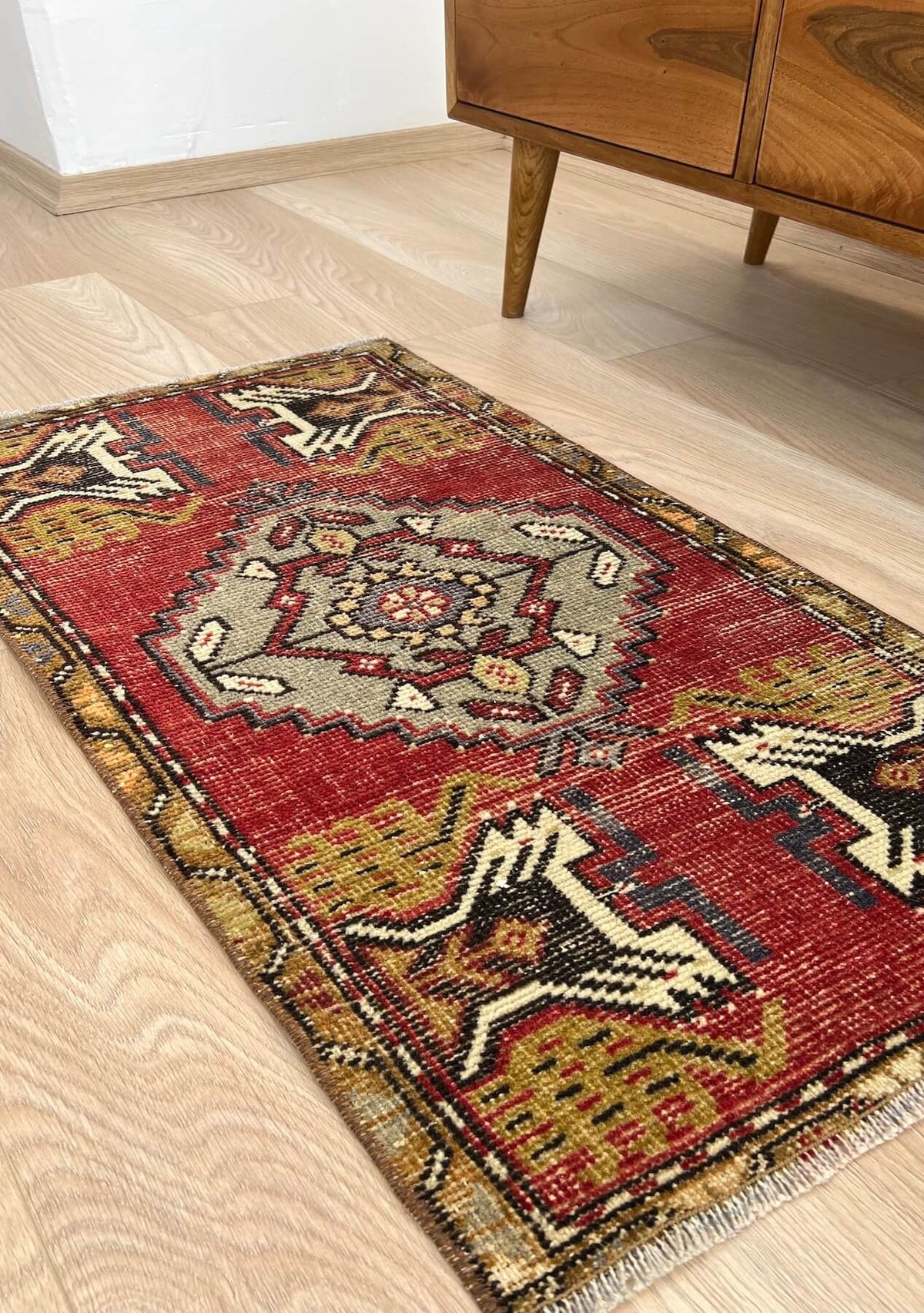 Fallon - Vintage Mini Red Area Rug - kudenrugs
