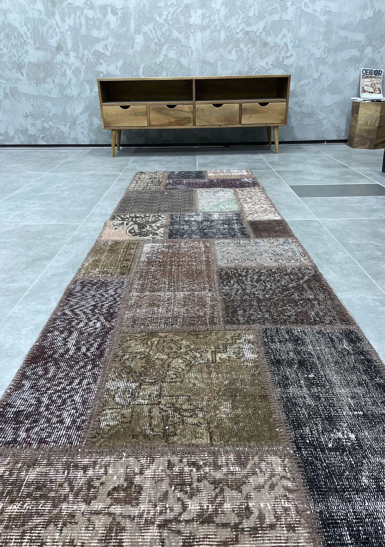 Gallina - Vintage Brown Patchwork Rug Runner - kudenrugs
