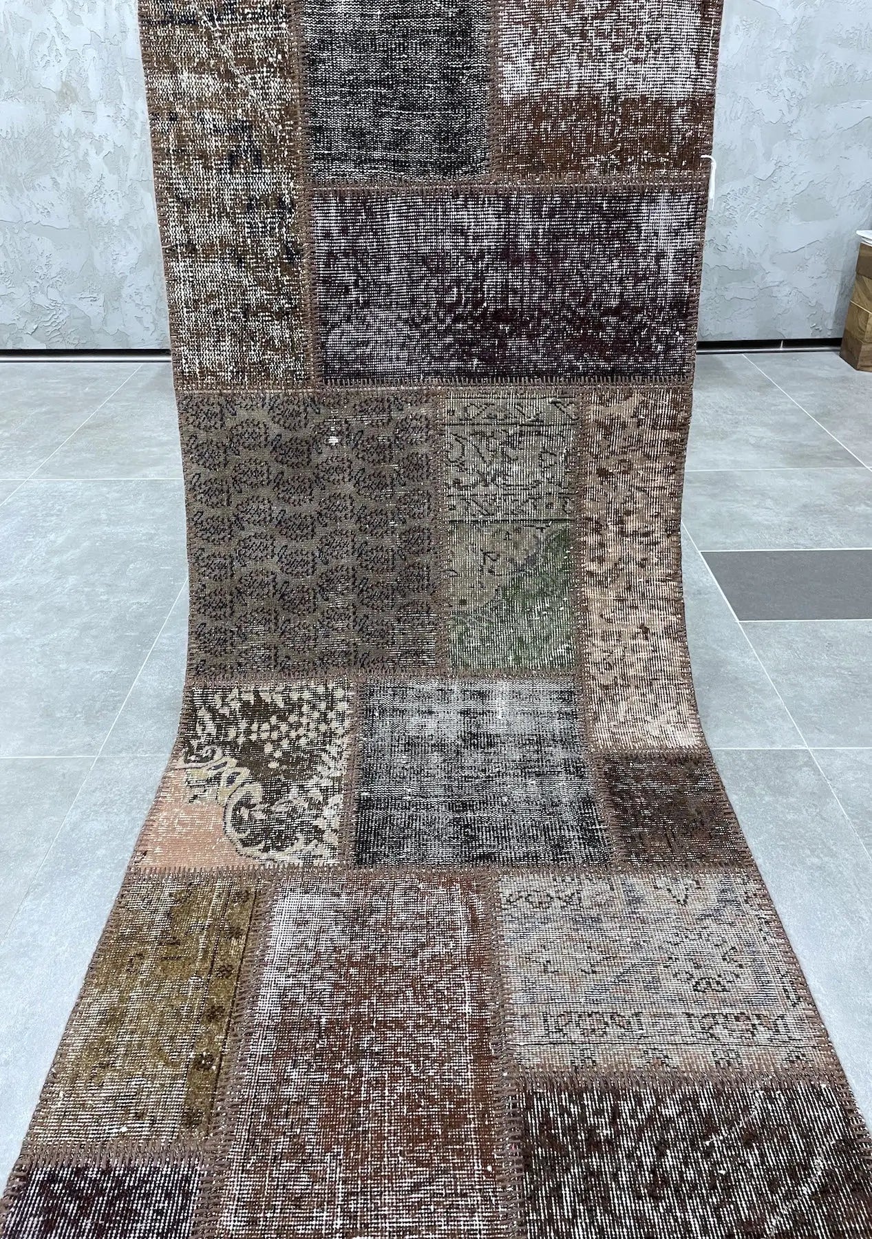 Gallina - Vintage Brown Patchwork Rug Runner - kudenrugs