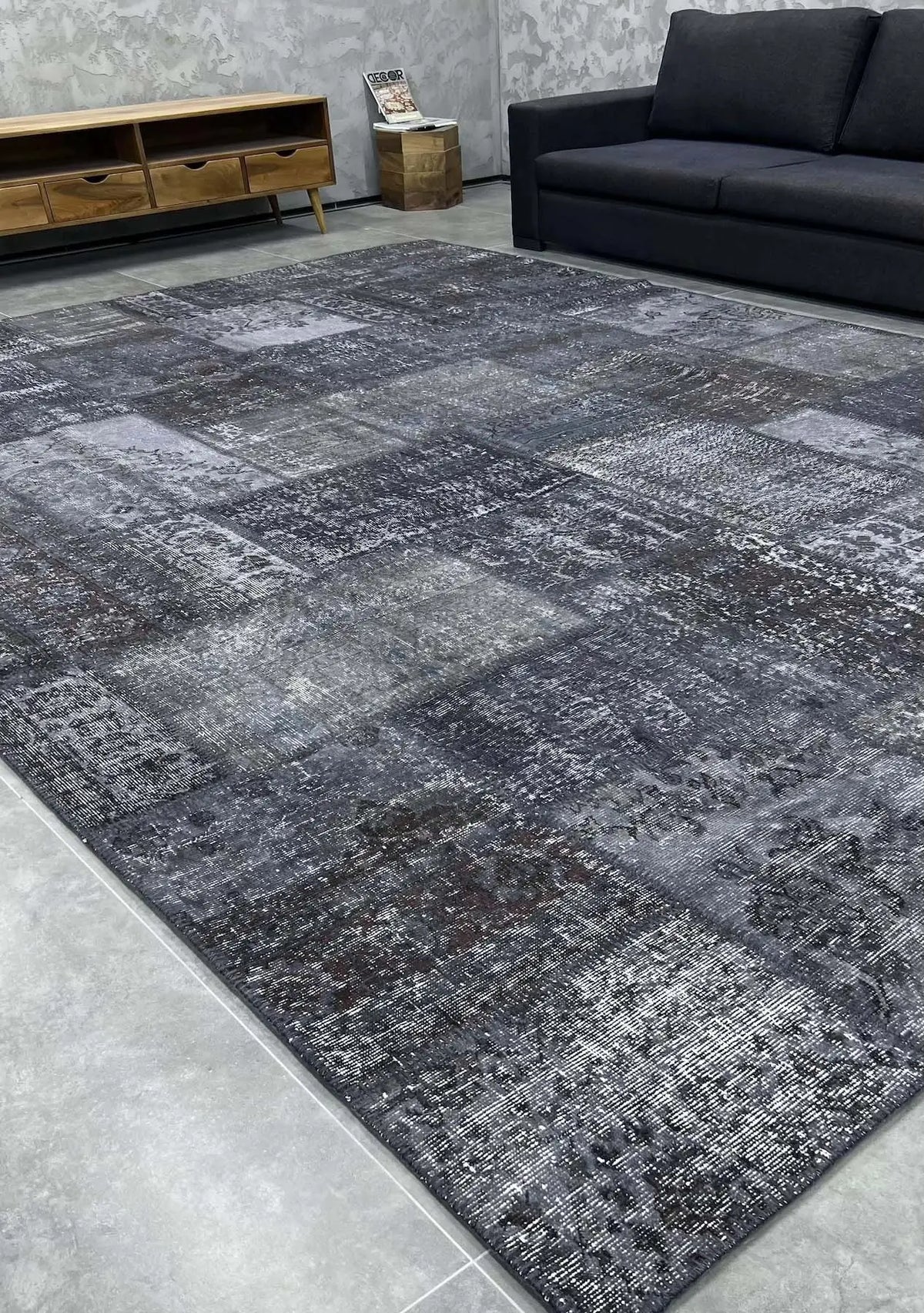 Hanita - Vintage Gray Patchwork Rug - kudenrugs