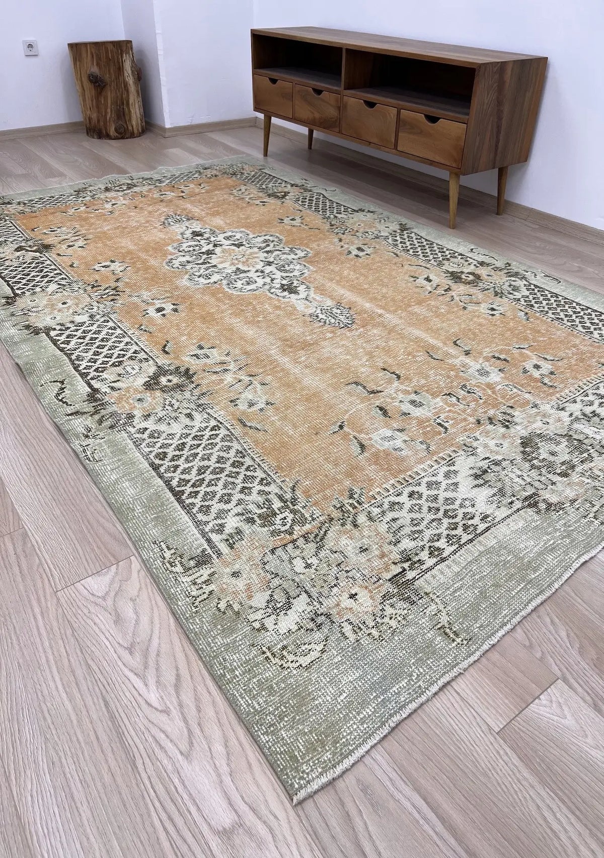 Hunter - Vintage Orange Antique Washed Rug - kudenrugs
