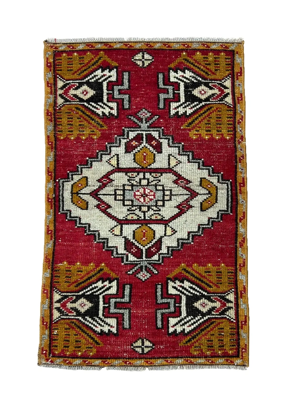 Ishild - Vintage Mini Red Area Rug - kudenrugs