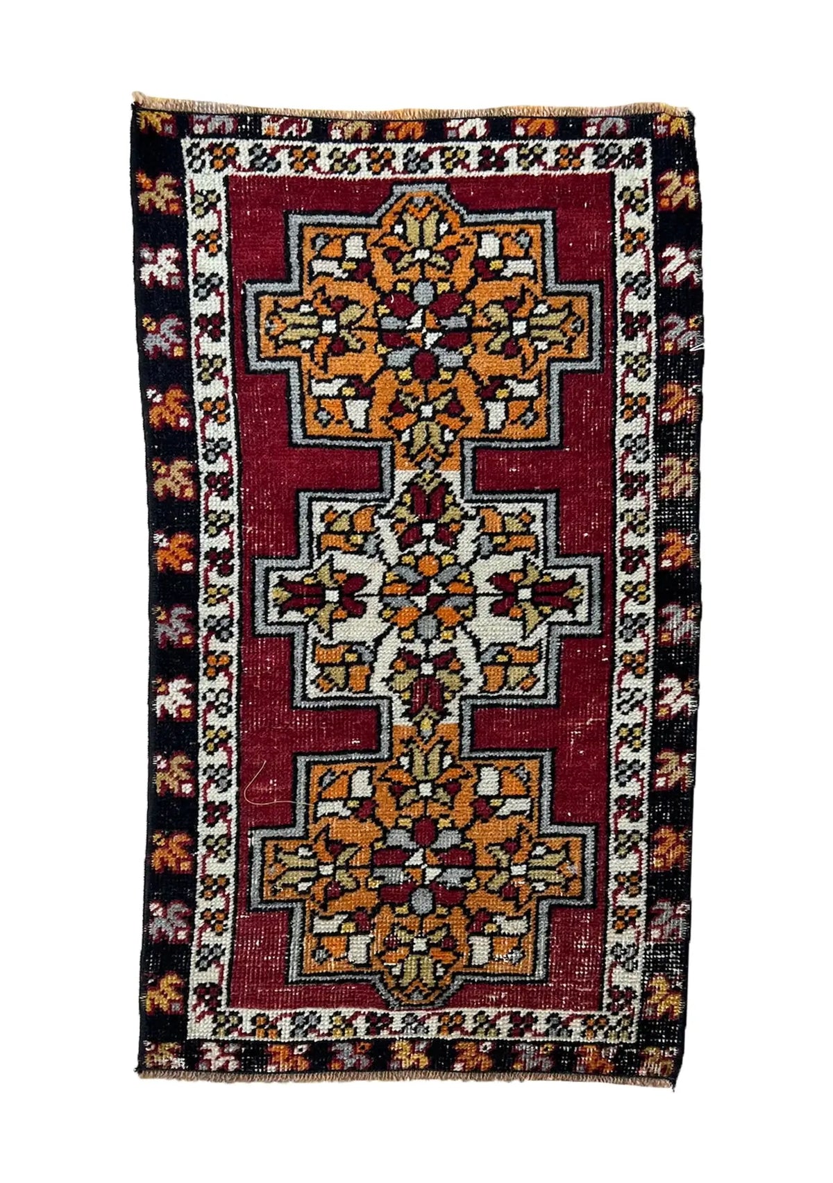 Izellah - Vintage Mini Red Area Rug - kudenrugs