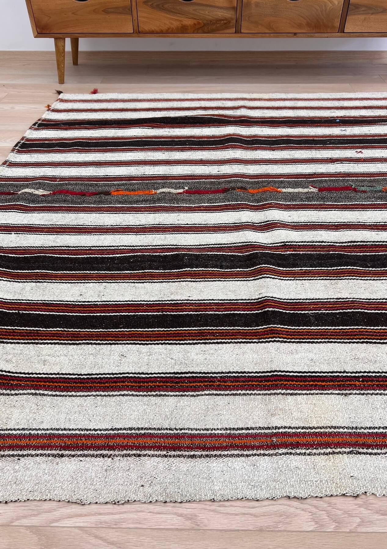Janae - White Kilim Rug - kudenrugs