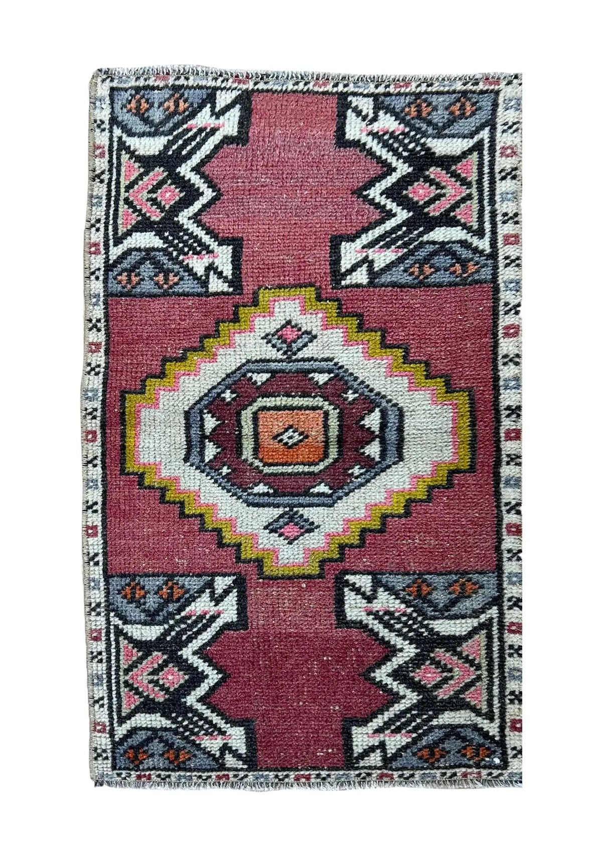 Jolana - Vintage Mini Pink Area Rug - kudenrugs