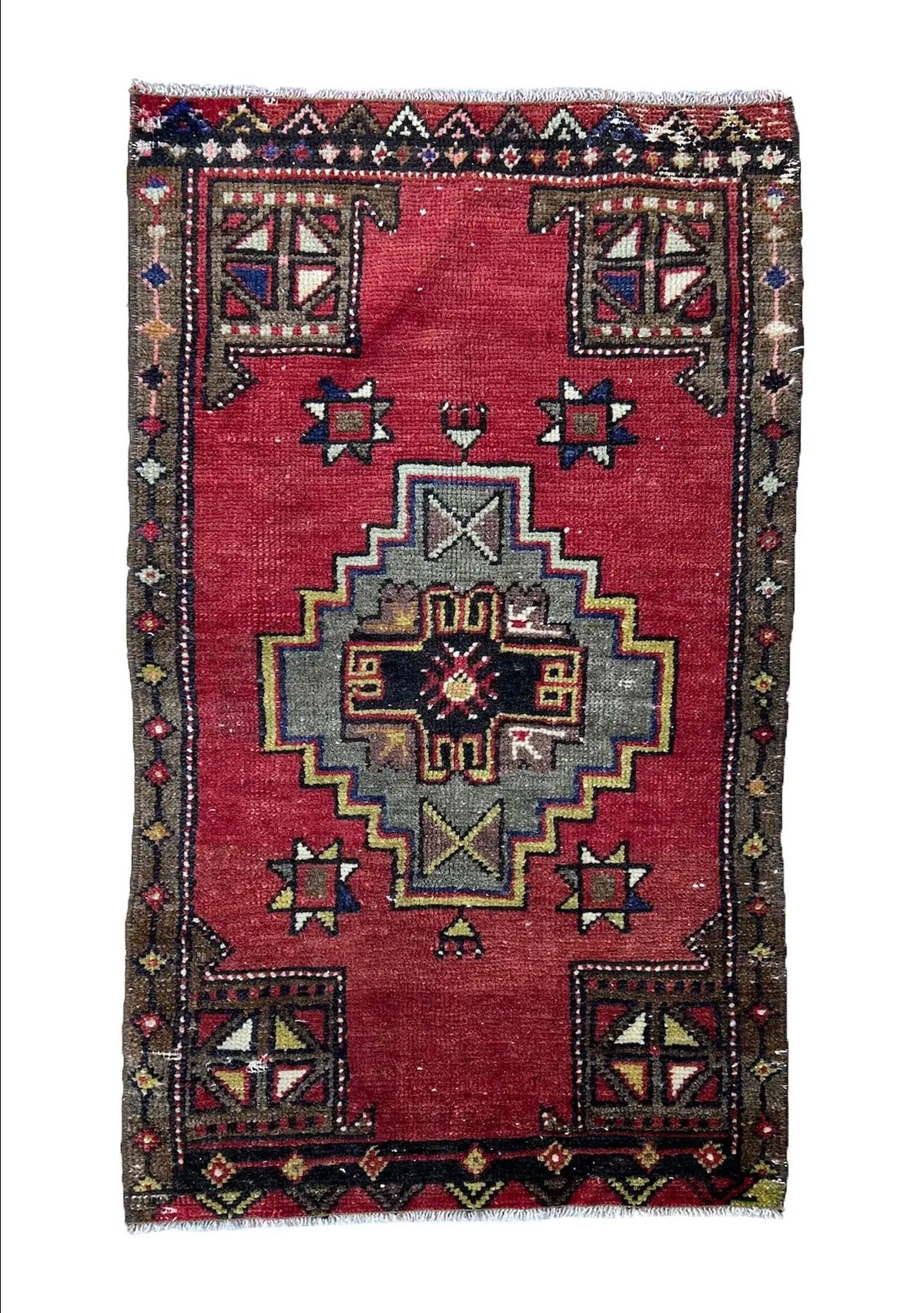 Katleho - Vintage Mini Red Area Rug - kudenrugs