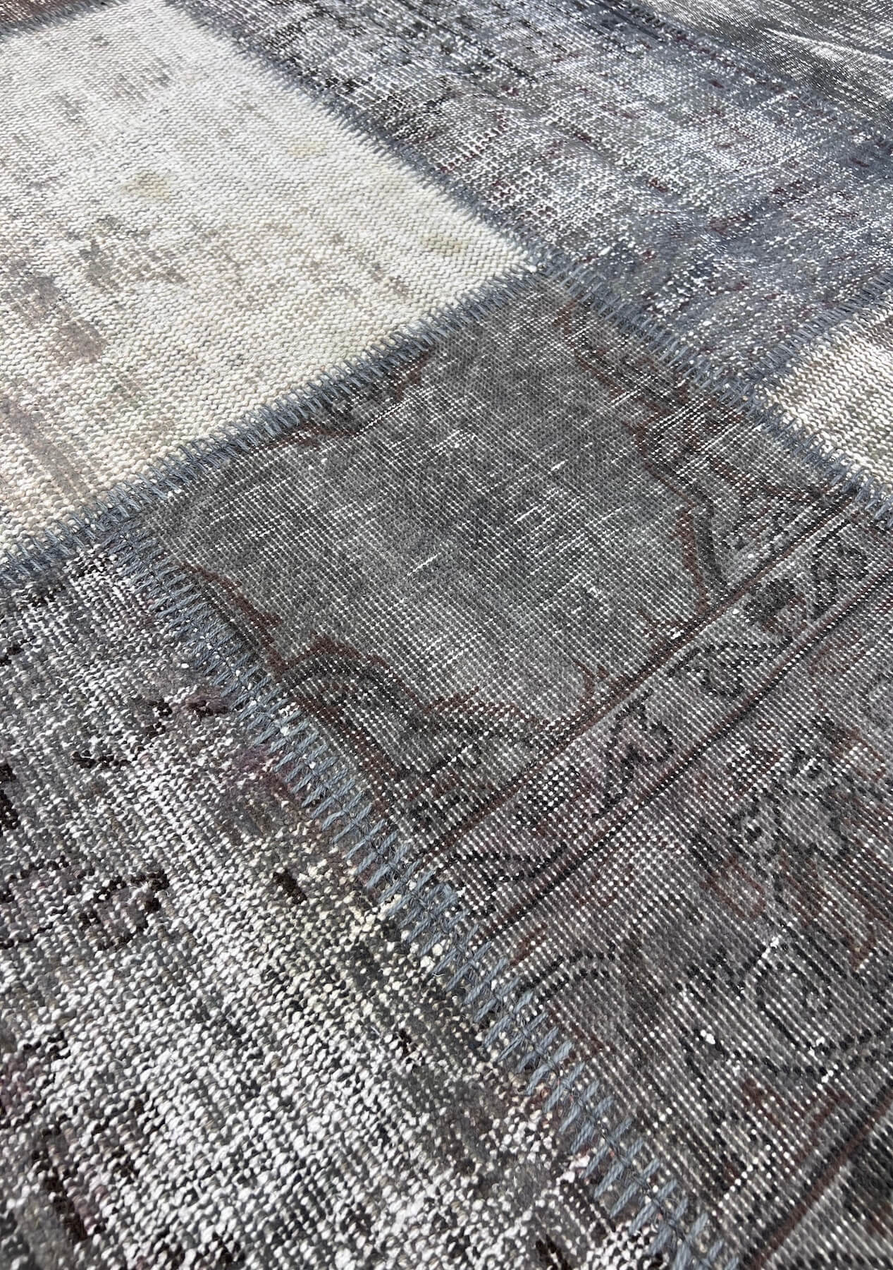 Kayley - Vintage Gray Patchwork Rug - kudenrugs