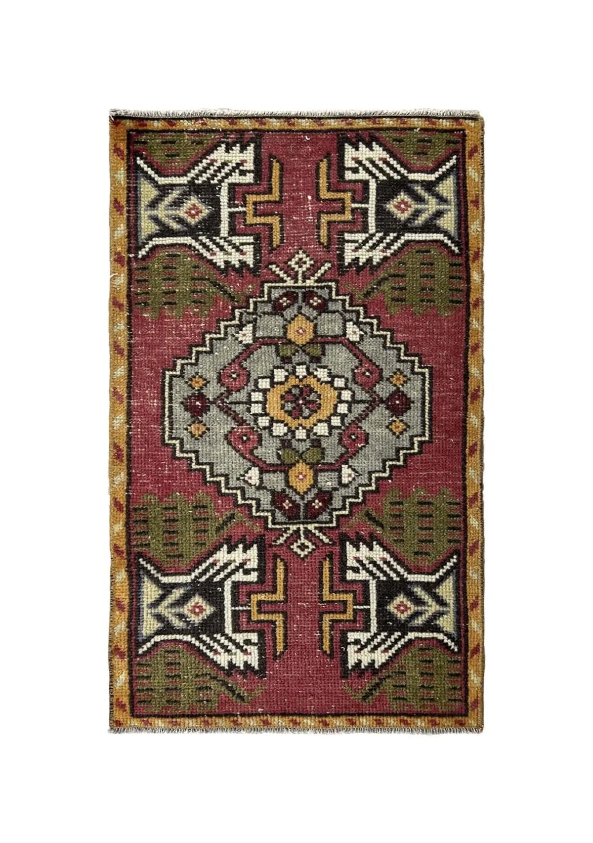 Laicee - Vintage Mini Pink Area Rug - kudenrugs