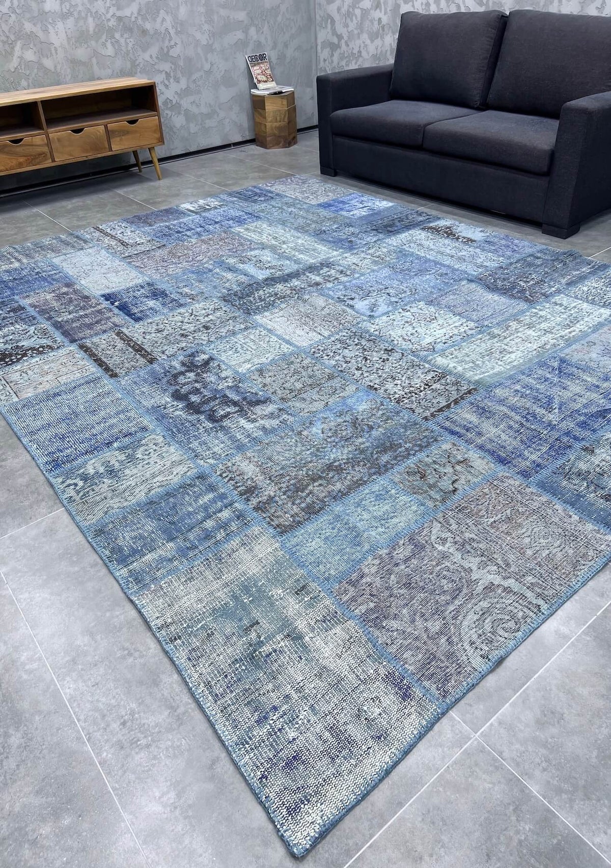 Lilly - Vintage Blue Patchwork Rug - kudenrugs