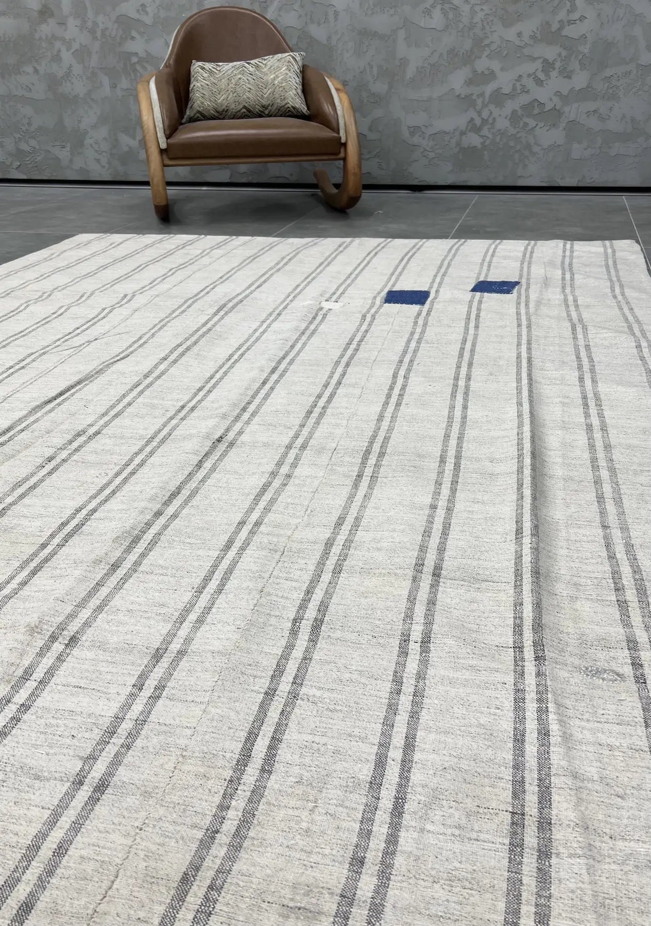 Miranda - White Turkish Kilim Rug - kudenrugs