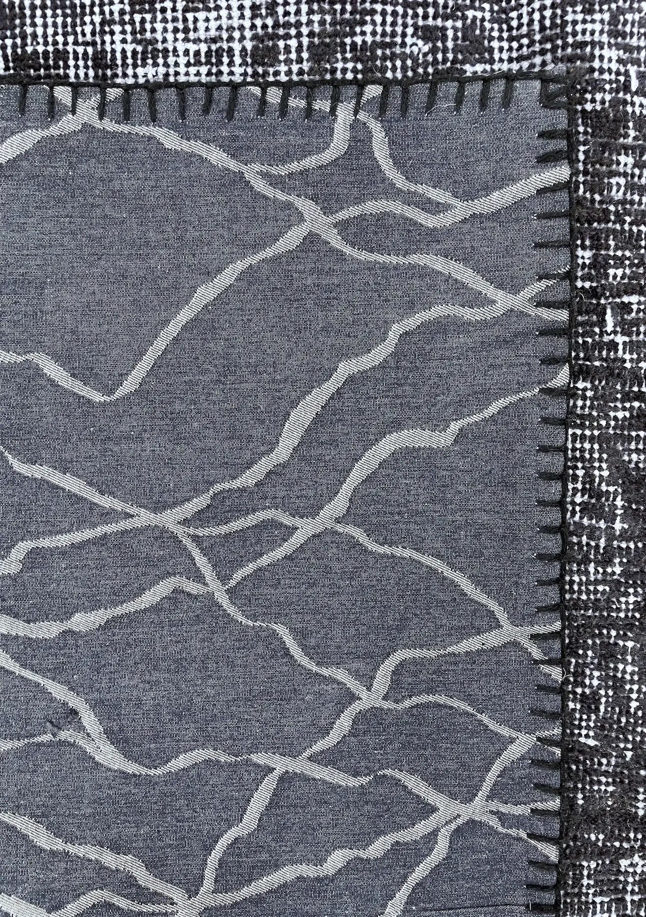 Nade - Vintage Black Patchwork Rug - kudenrugs