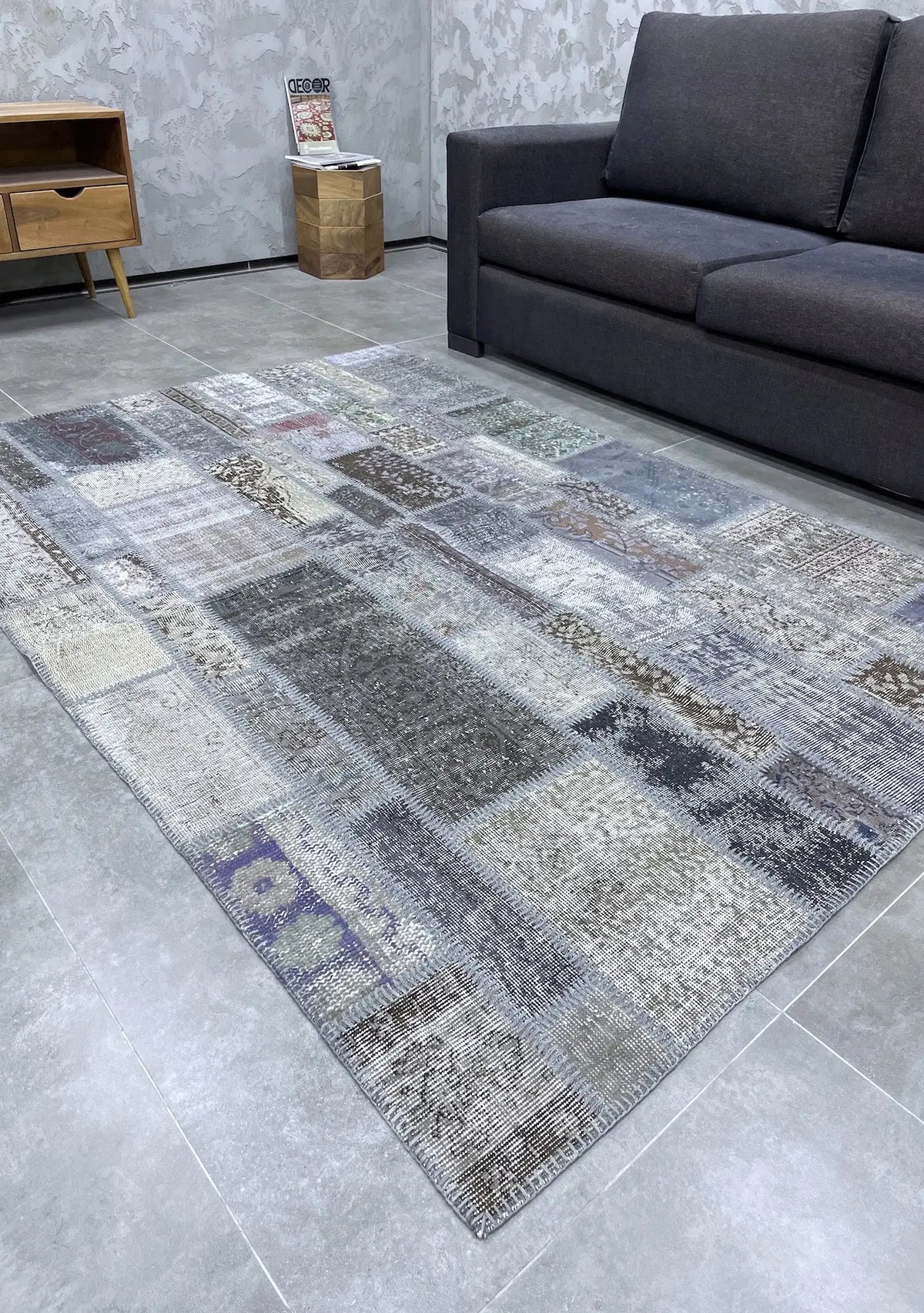 Nanette - Vintage Gray Patchwork Rug - kudenrugs