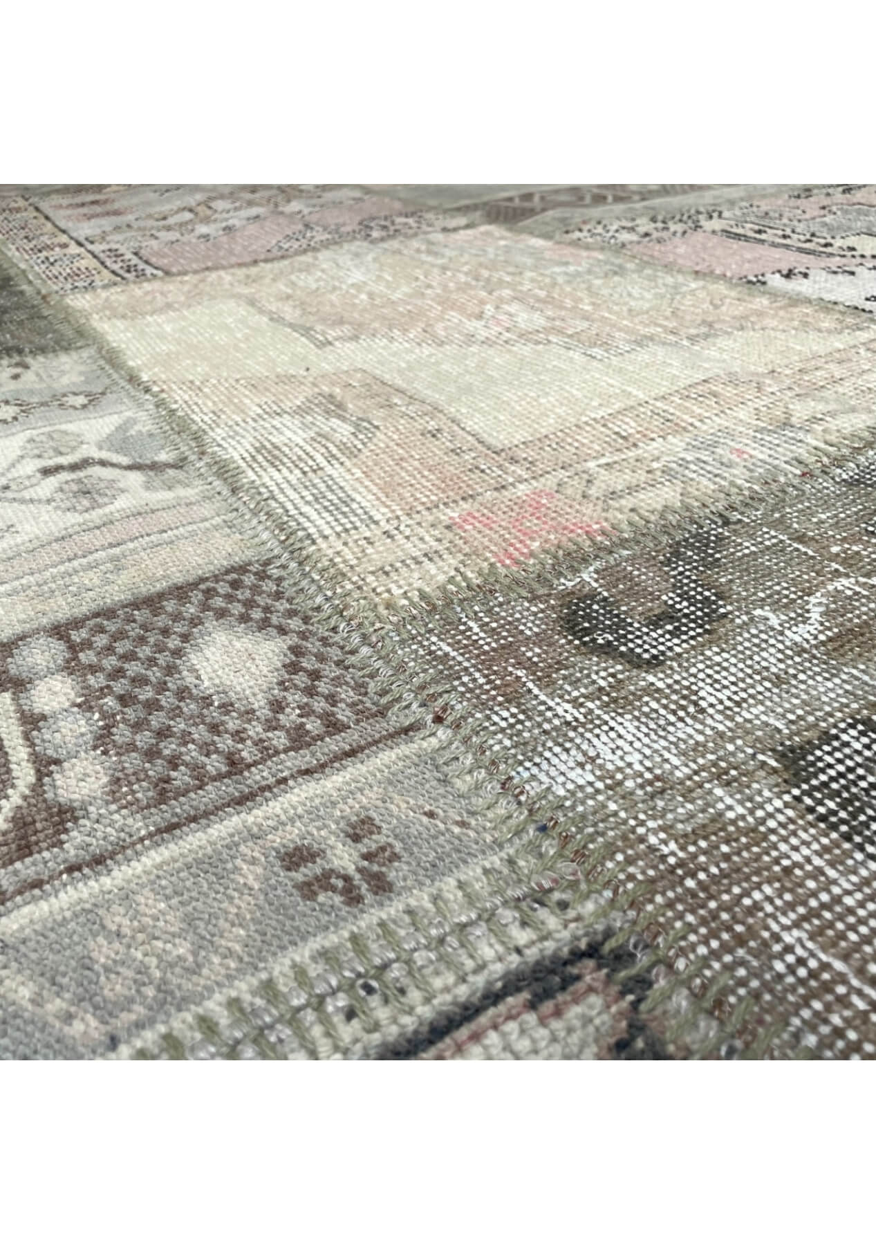 Nessa - Vintage Turkish Patchwork Rug - kudenrugs