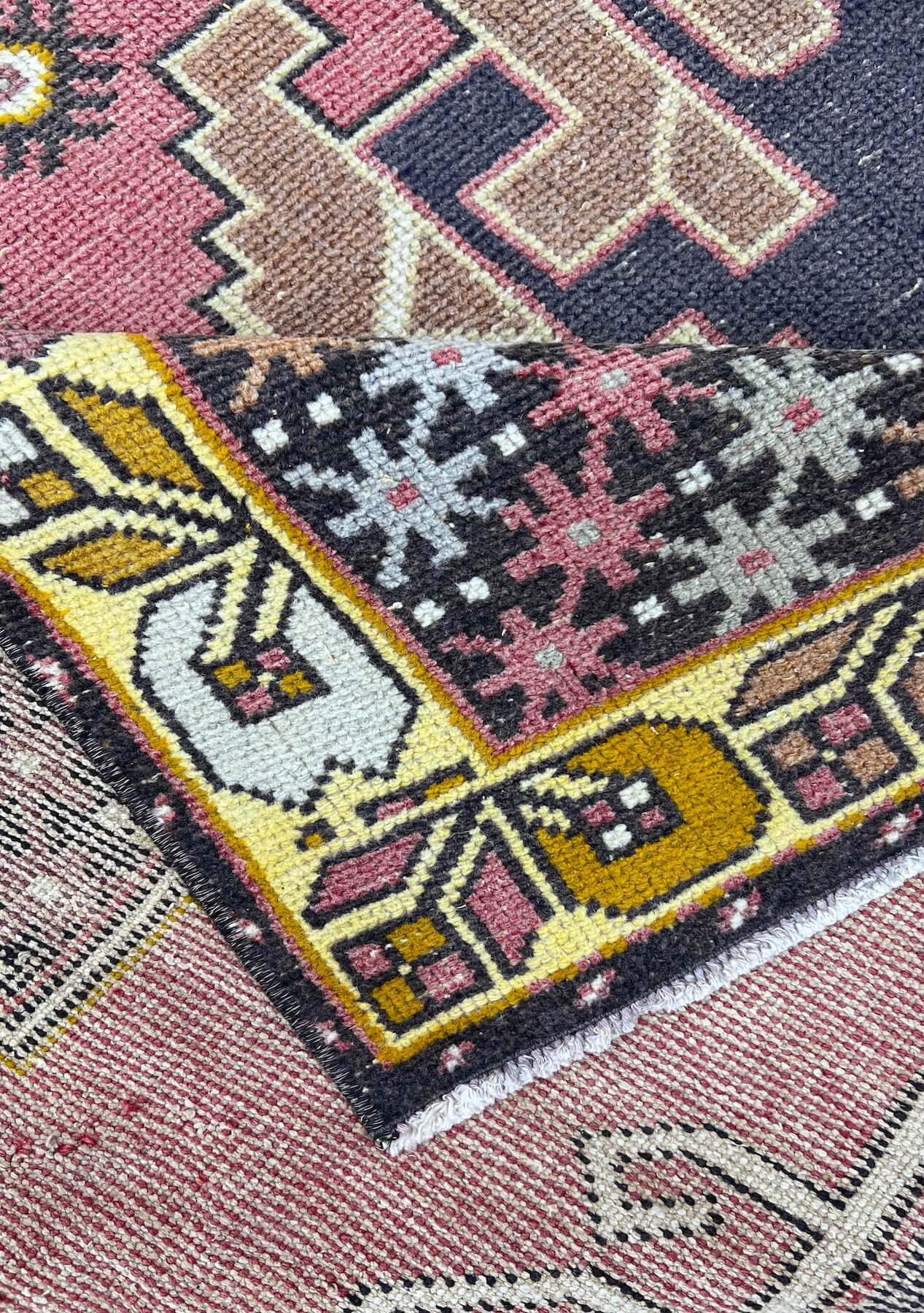 Nylah - Vintage Anatolian Rug - kudenrugs