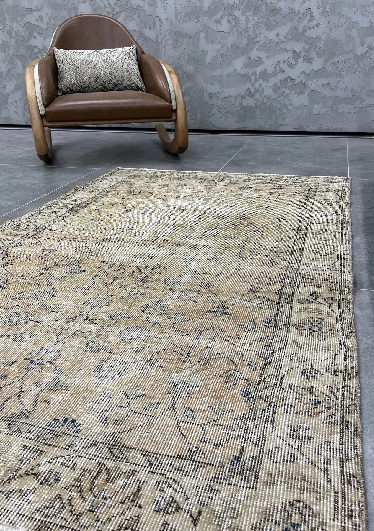 Oaklee - Vintage Orange Antique Washed Rug - kudenrugs