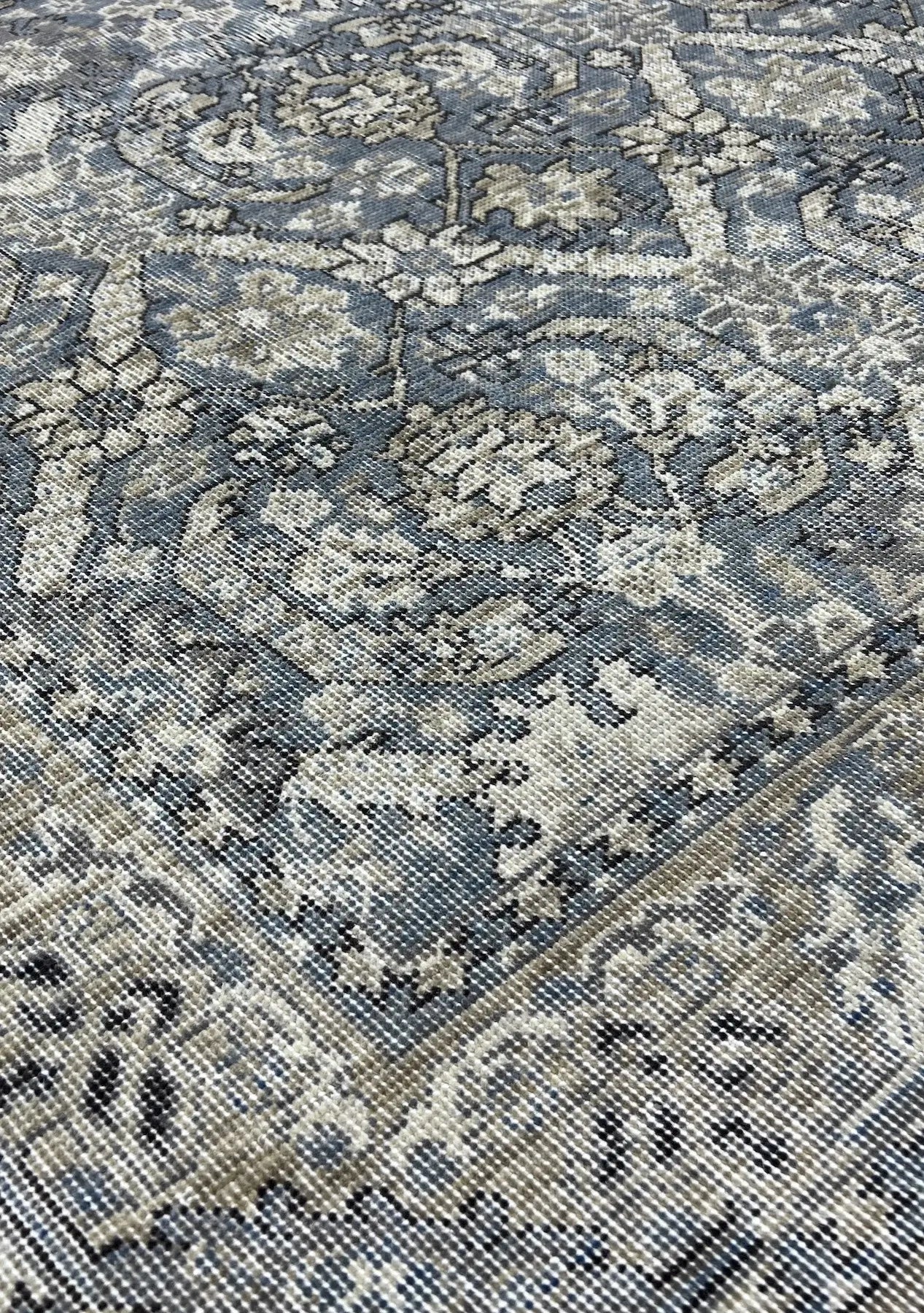 Olivya - Kudenmade Rug - kudenrugs