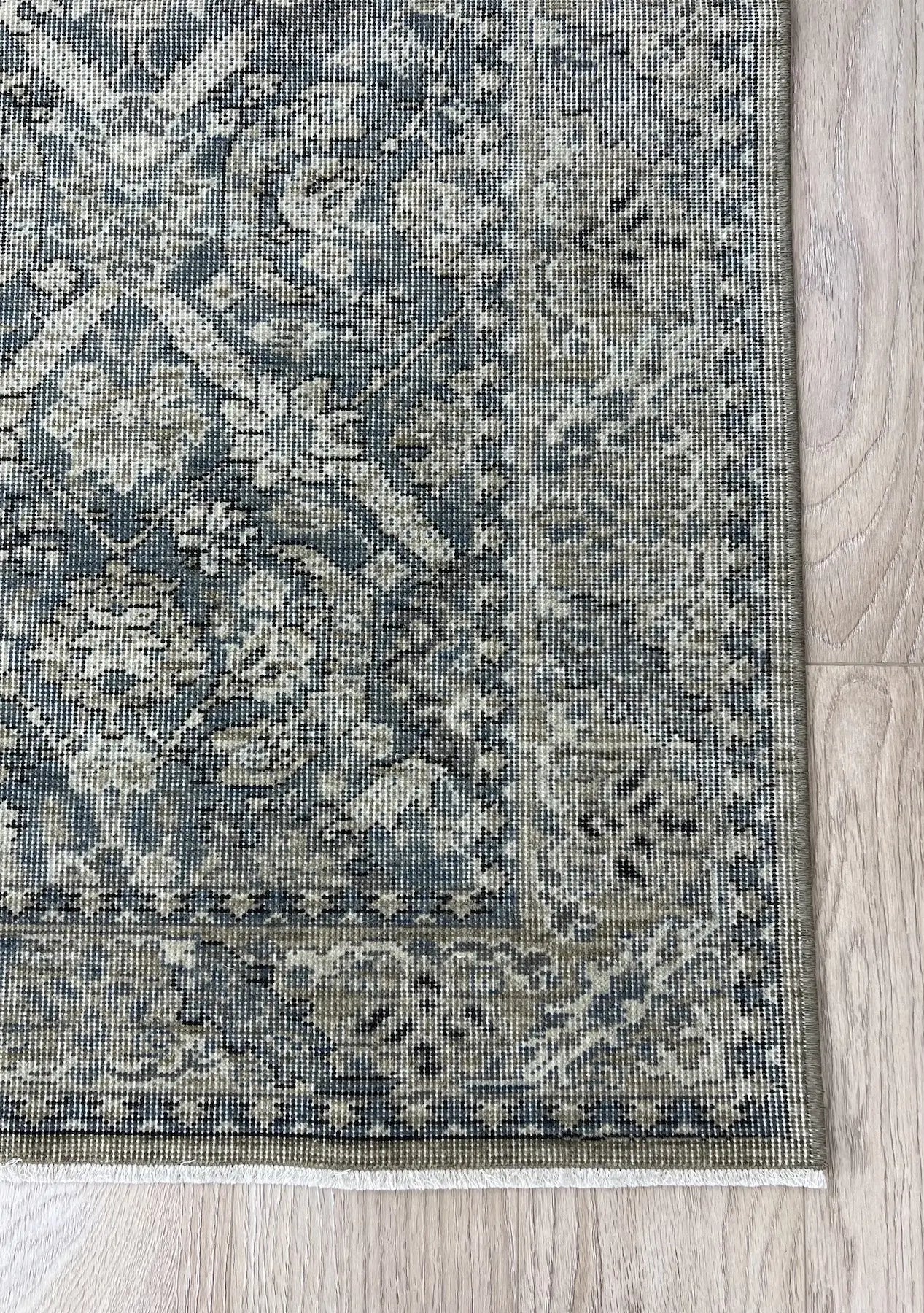 Olivya - Kudenmade Rug - kudenrugs