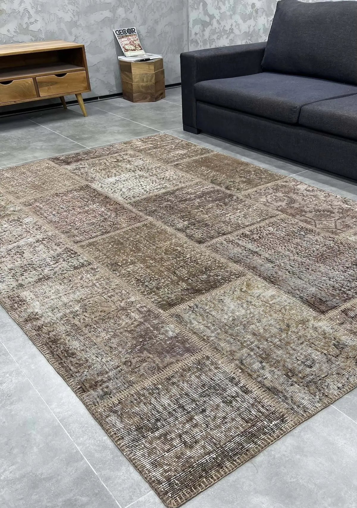 Orlene - Vintage Brown Patchwork Rug - kudenrugs