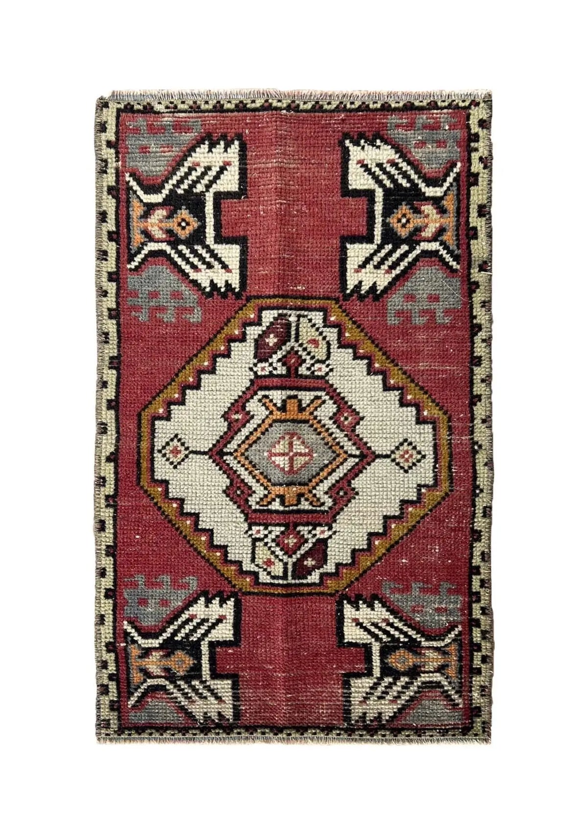 Pammi - Vintage Mini Red Area Rug - kudenrugs