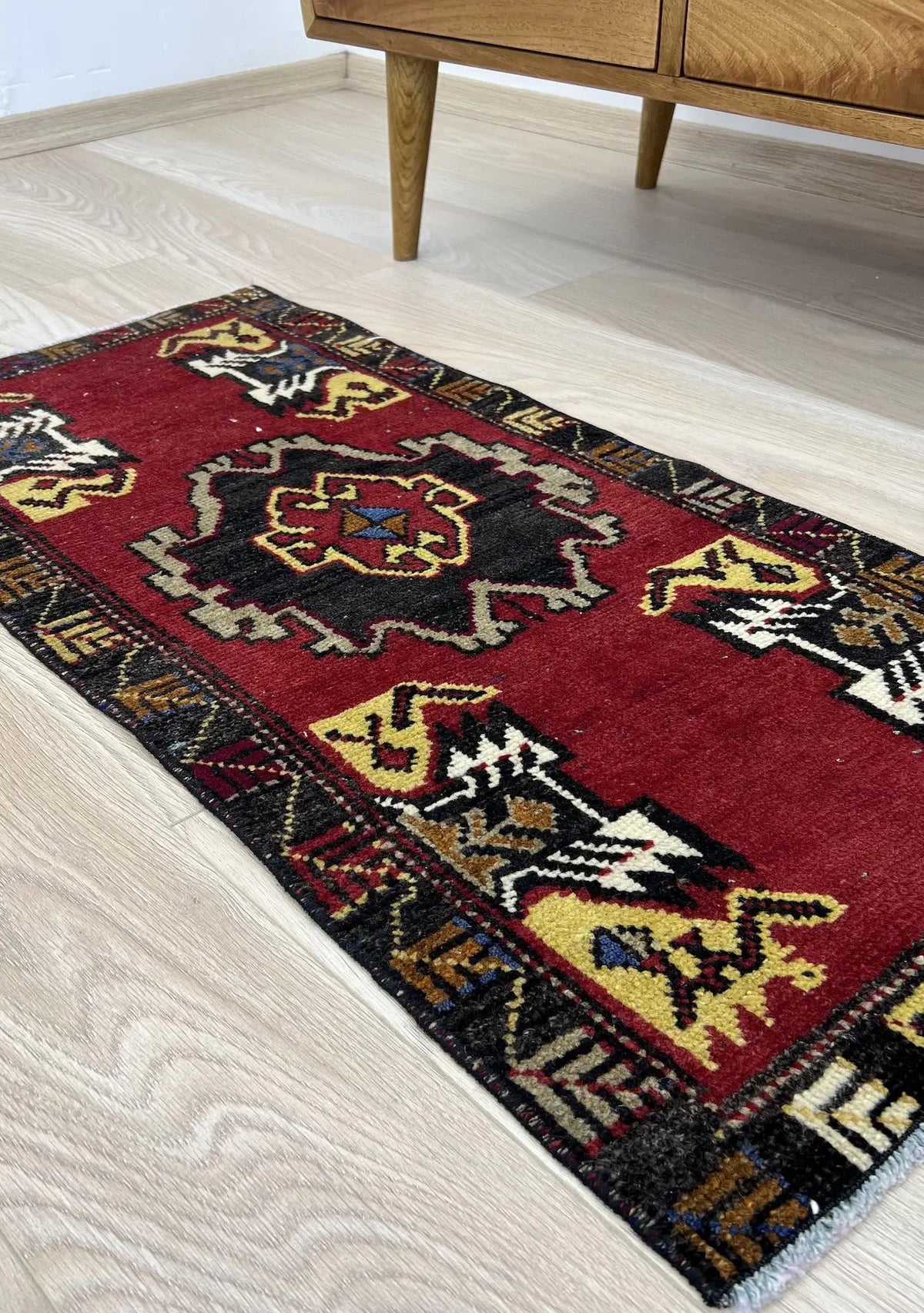 Quinta - Vintage Mini Red Area Rug - kudenrugs