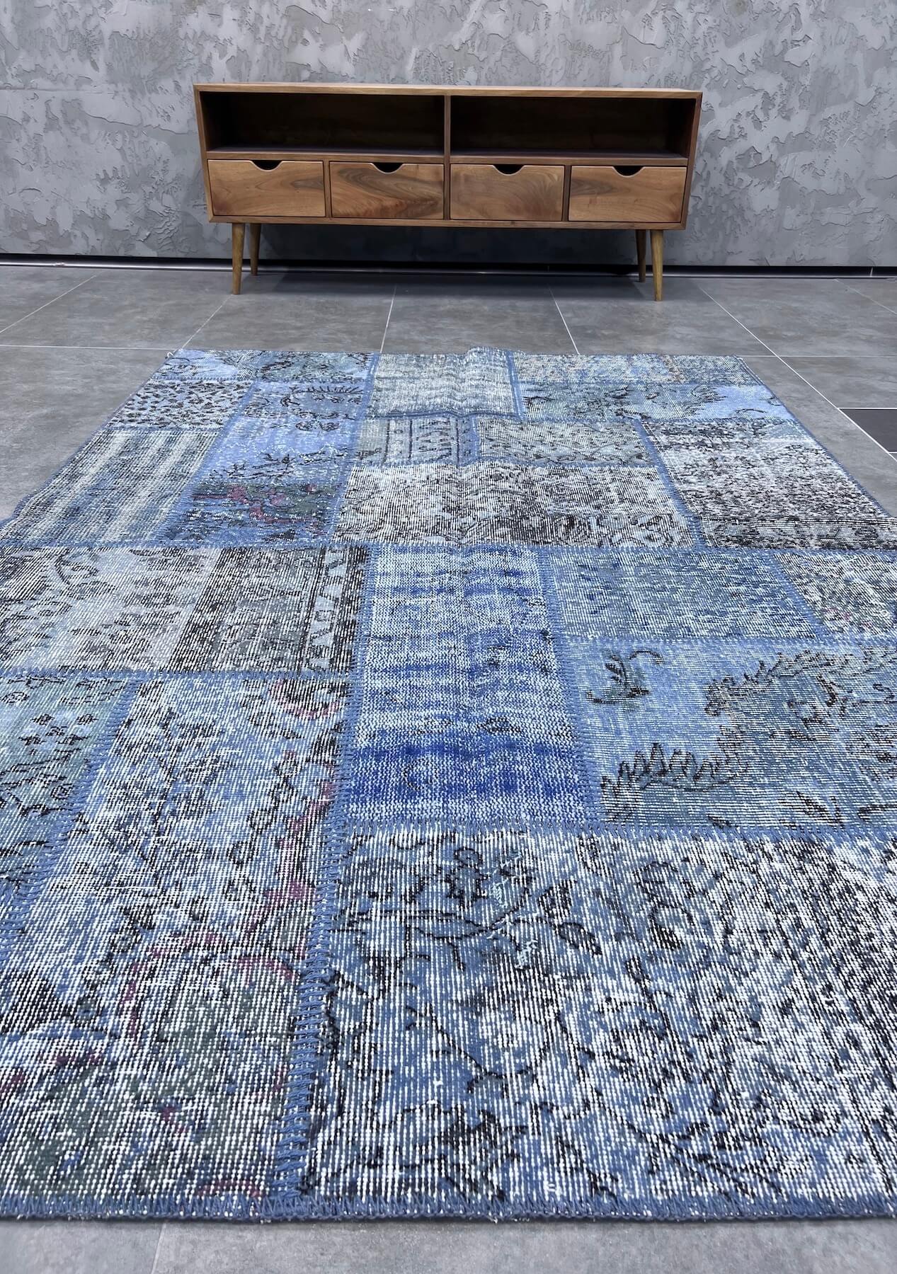 Raquel - Vintage Blue Patchwork Rug - kudenrugs