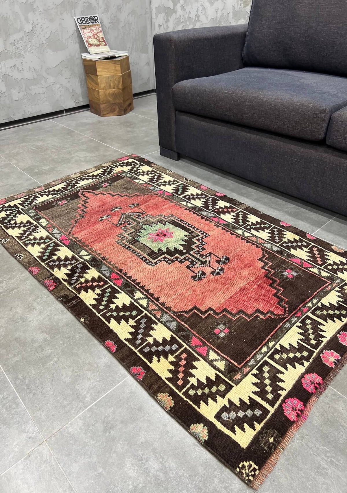 Regan - Vintage Anatolian Rug - kudenrugs