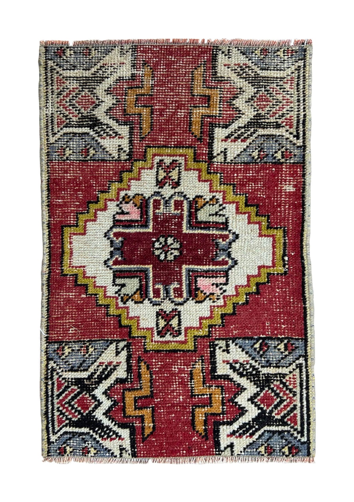 Reyna - Vintage Mini Red Area Rug - kudenrugs