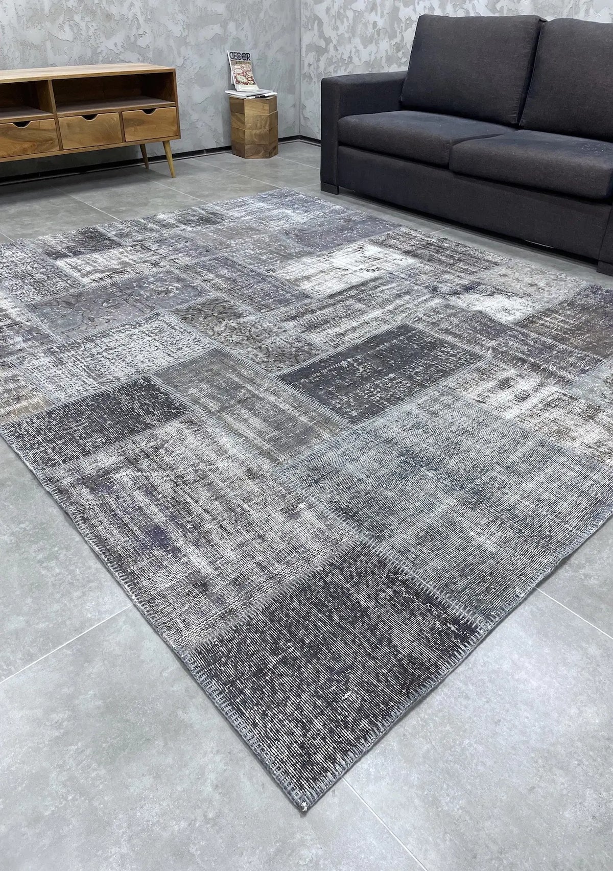 Sabera - Vintage Gray Patchwork Rug - kudenrugs