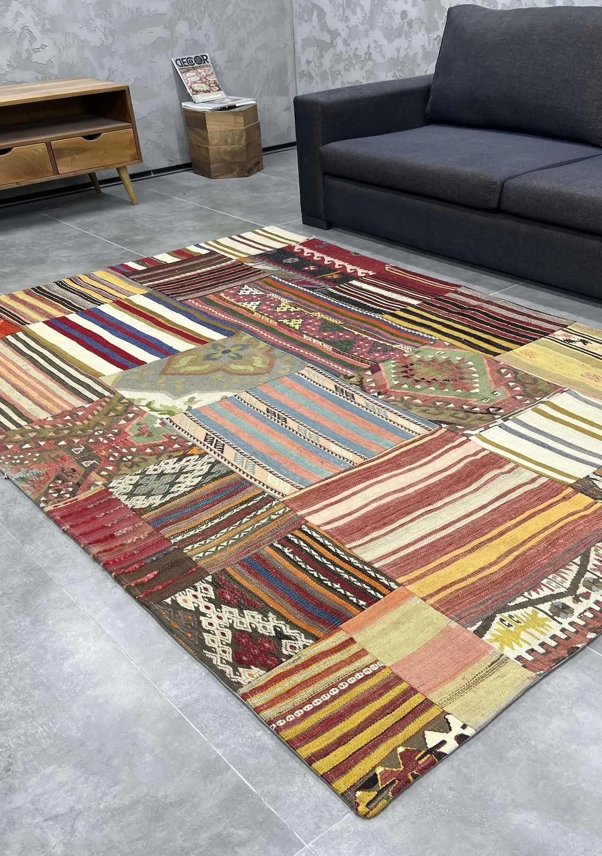 Saeko - Vintage Turkish Patchwork Rug - kudenrugs