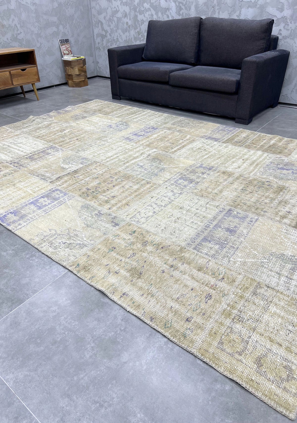 Secia - Vintage Beige Patchwork Rug - kudenrugs