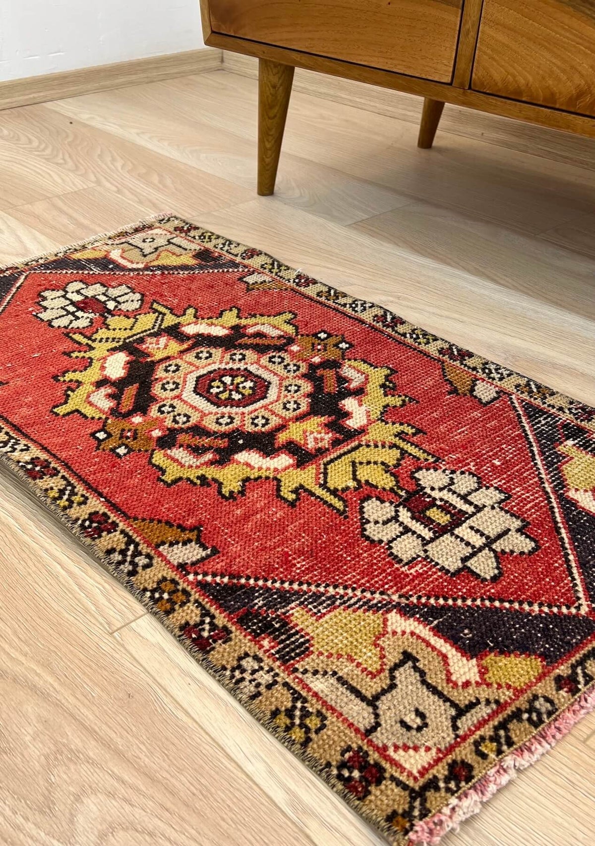 Shane - Vintage Mini Orange Area Rug - kudenrugs