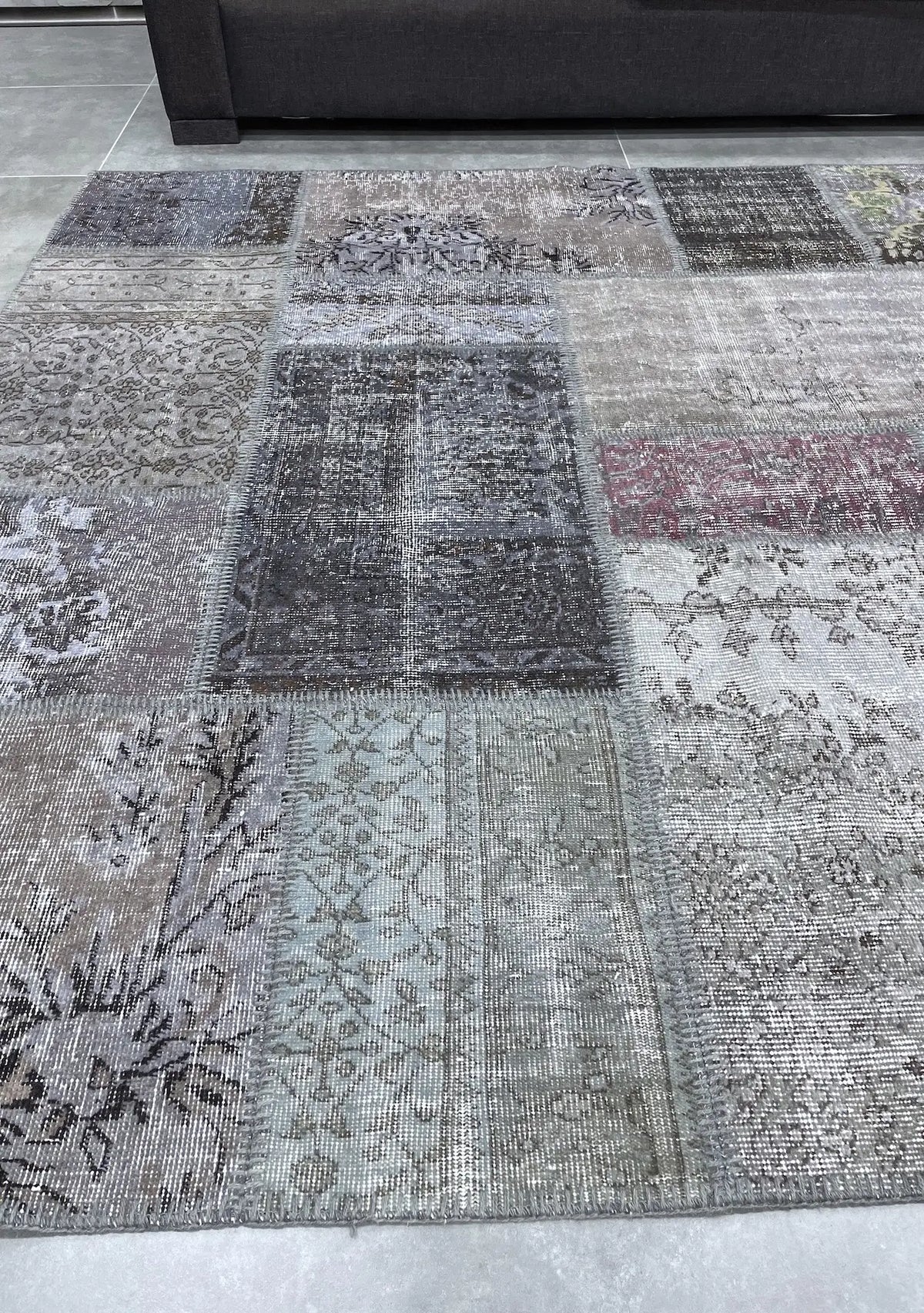Tabassum - Vintage Gray Patchwork Rug - kudenrugs