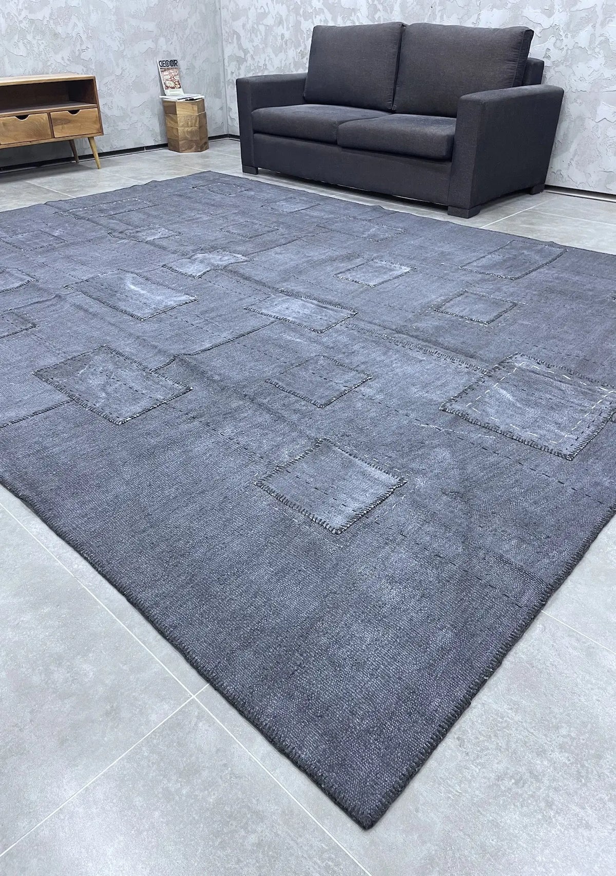 Zahwauh - Vintage Gray Patchwork Rug - kudenrugs