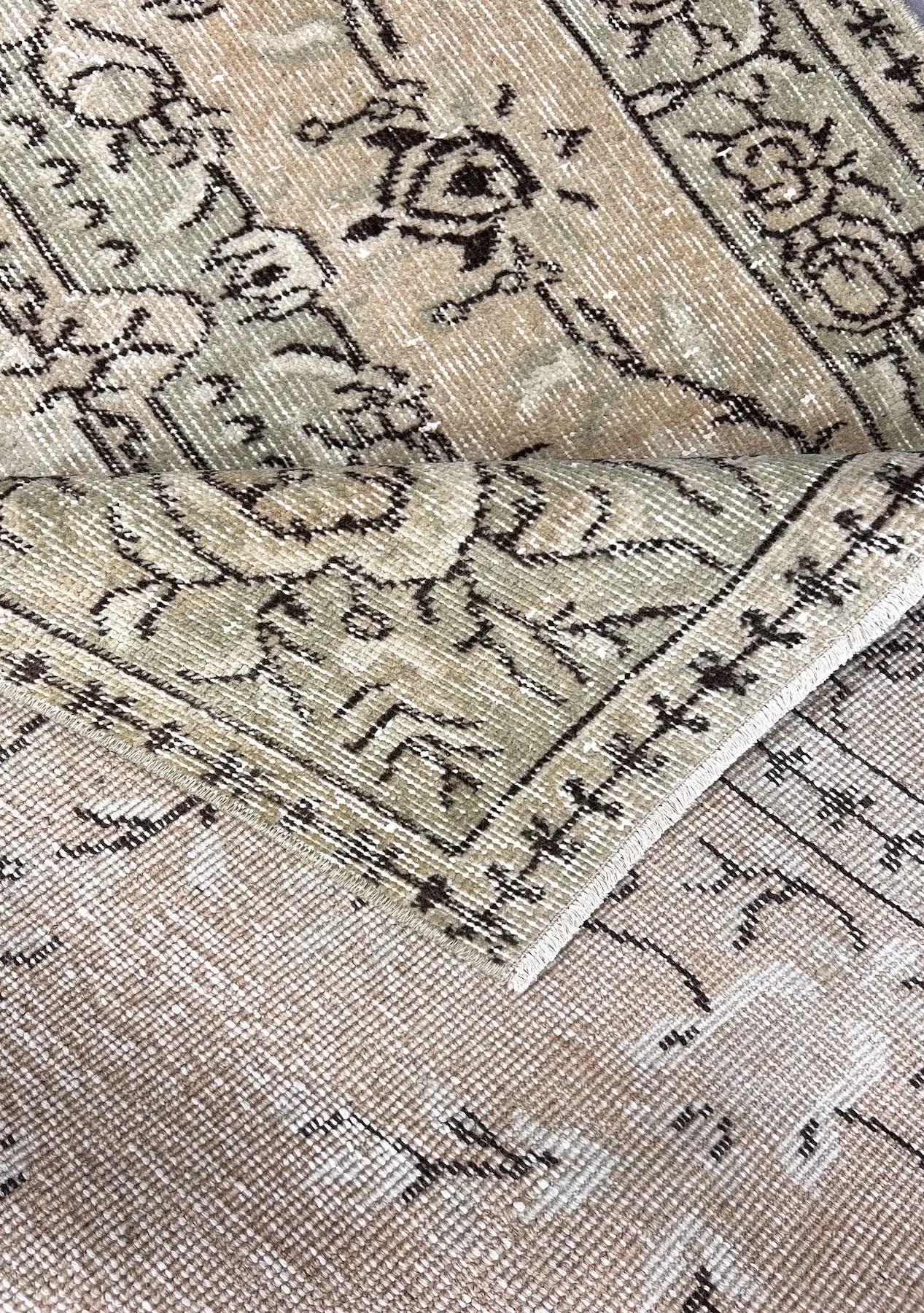 Zuri - Vintage Orange Antique Washed Rug - kudenrugs