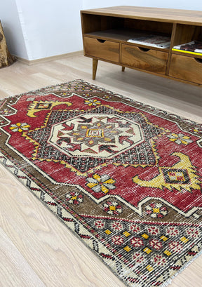 Arielle - Vintage Turkish Anatolian Rug