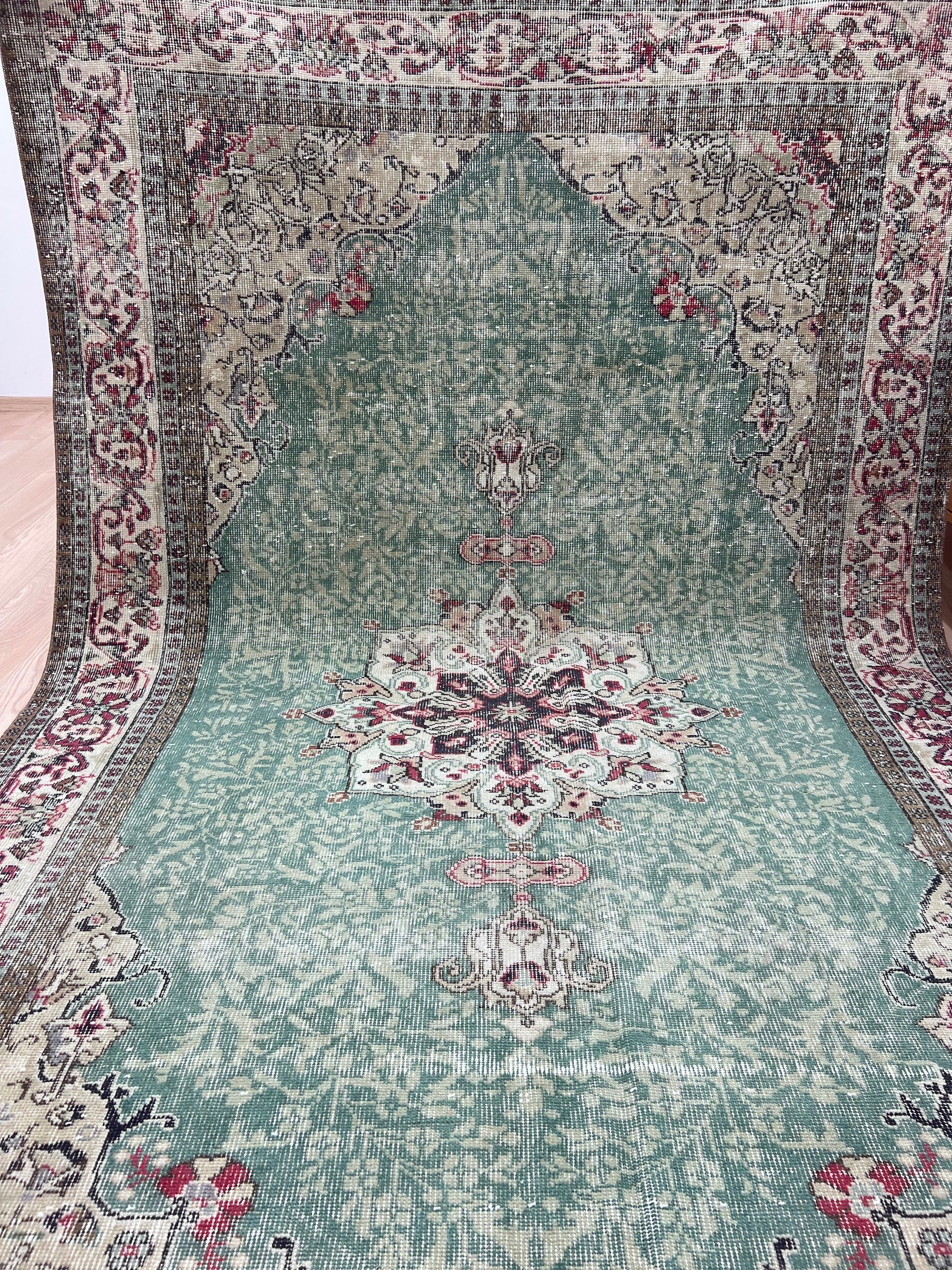 Darnella - Vintage Turkish Area Rug