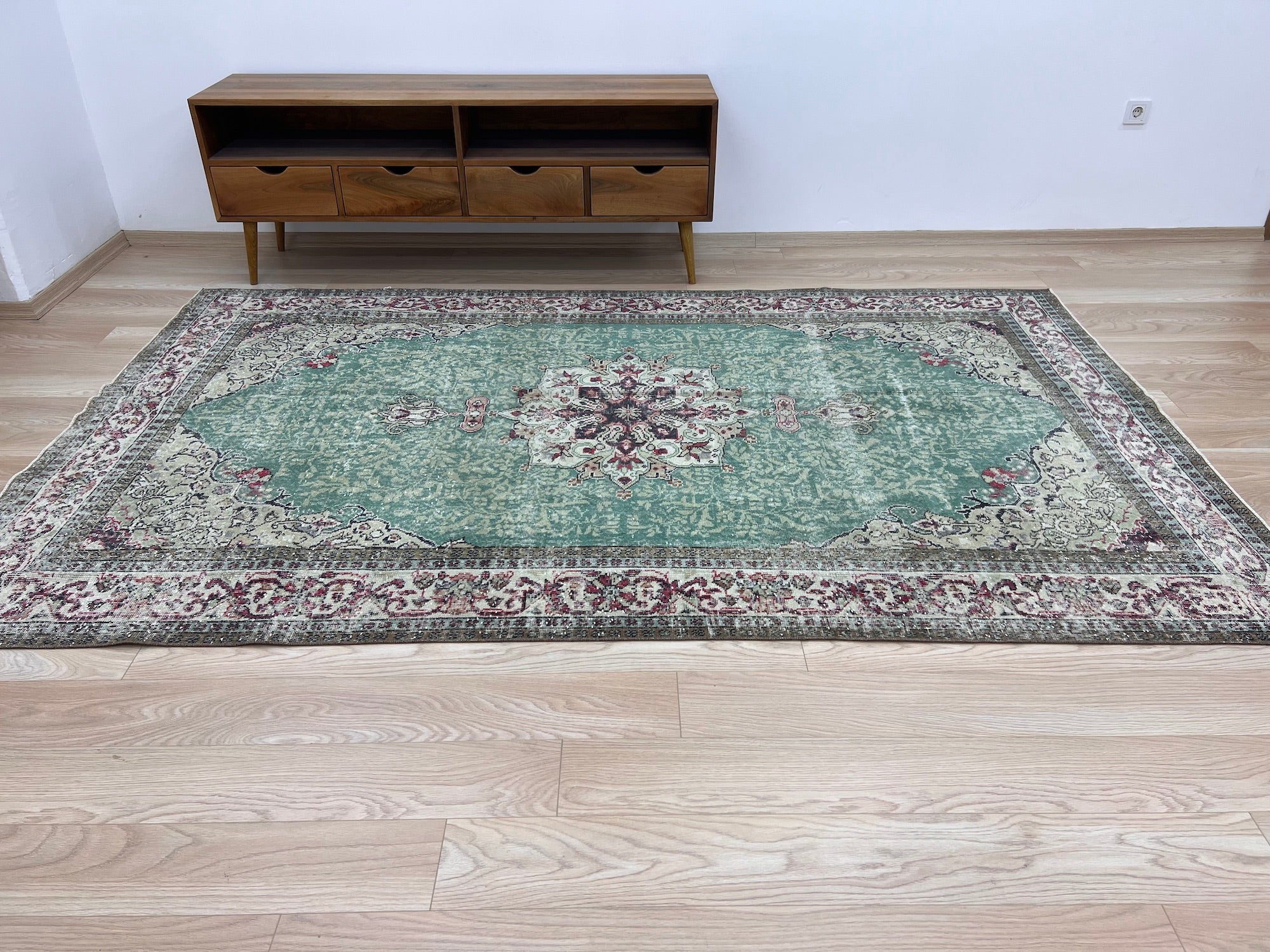 Darnella - Vintage Turkish Area Rug