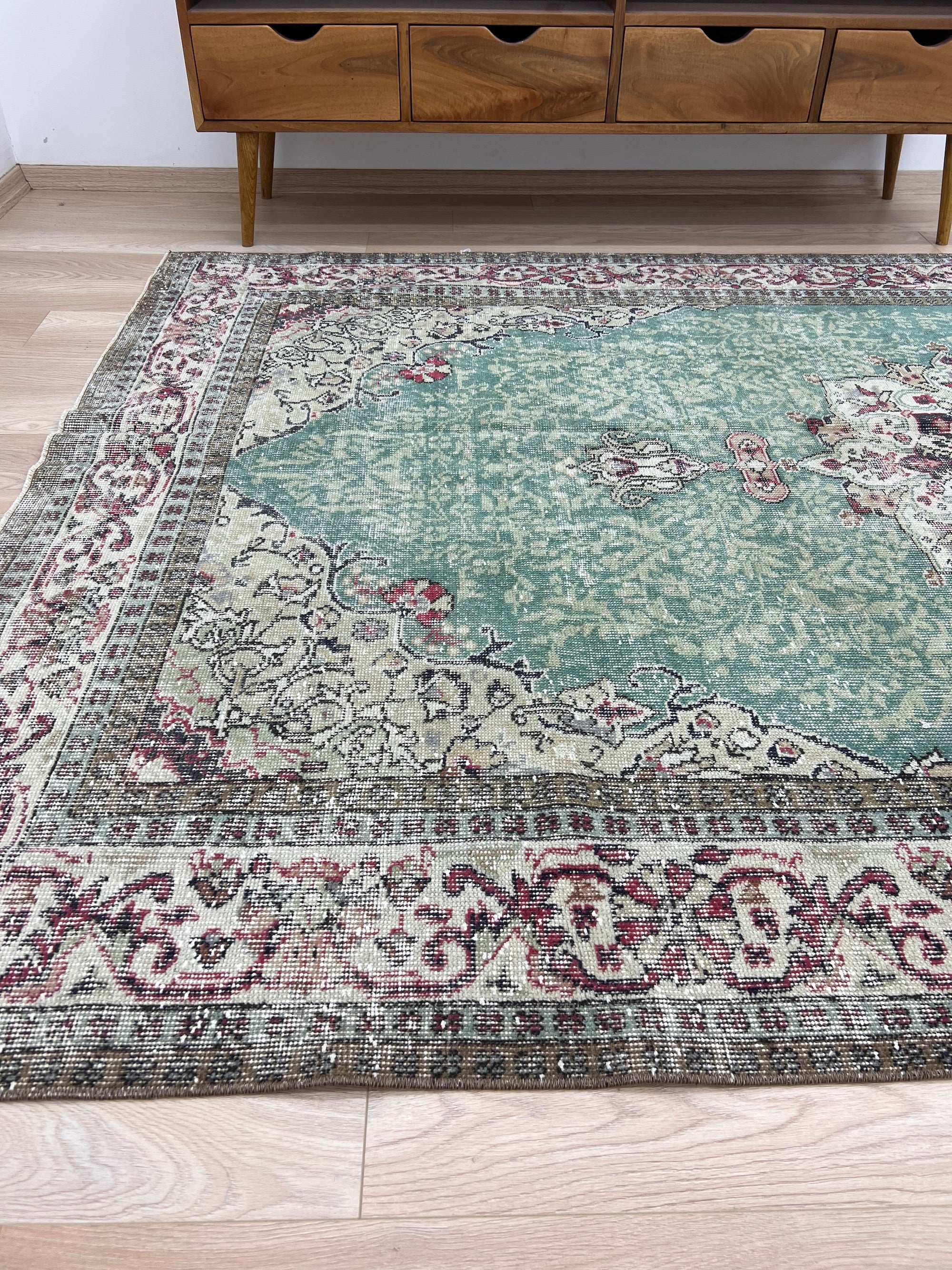 Darnella - Vintage Turkish Area Rug