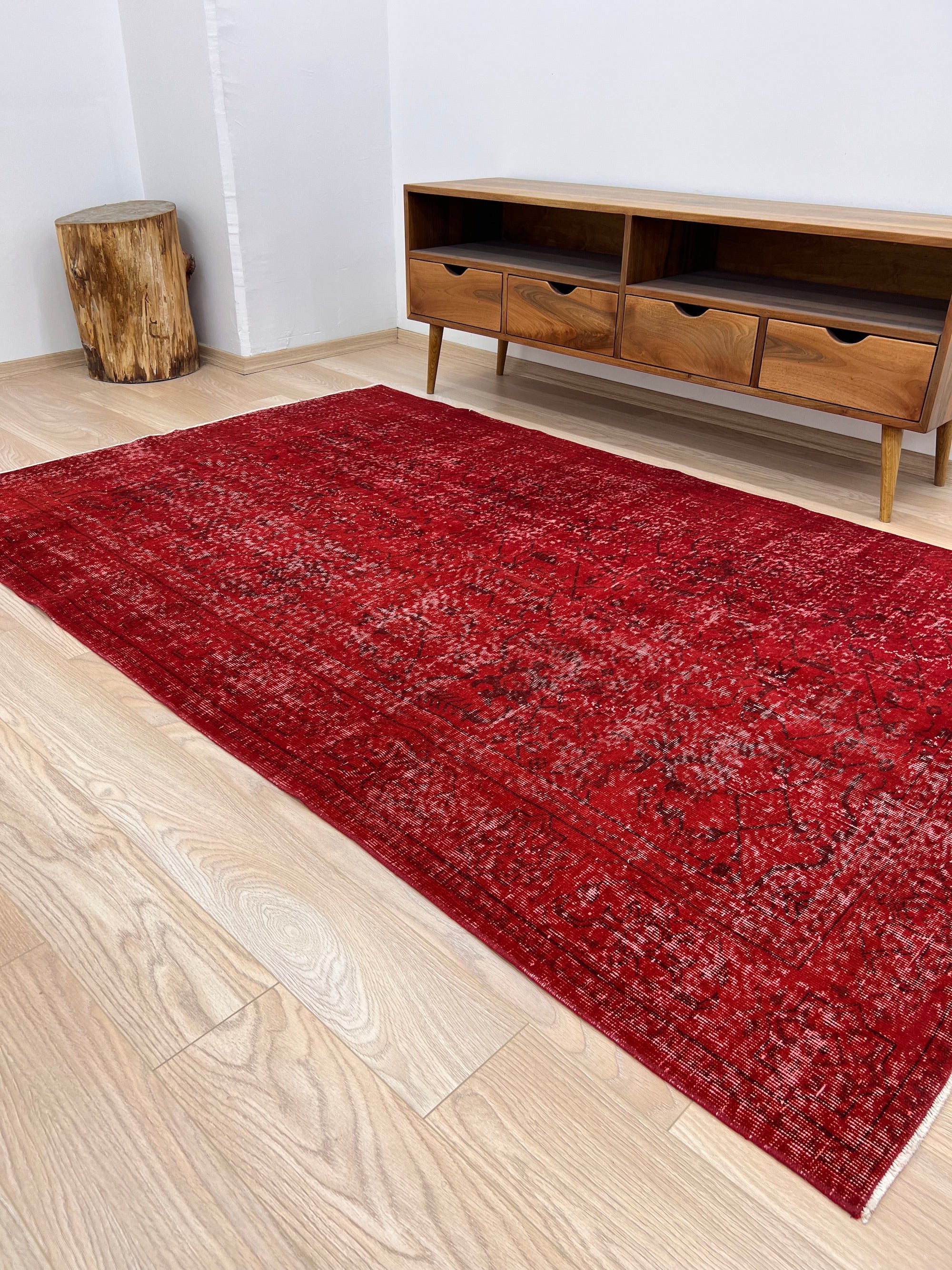 Abbellonna - Vintage Turkish Overdyed Rug